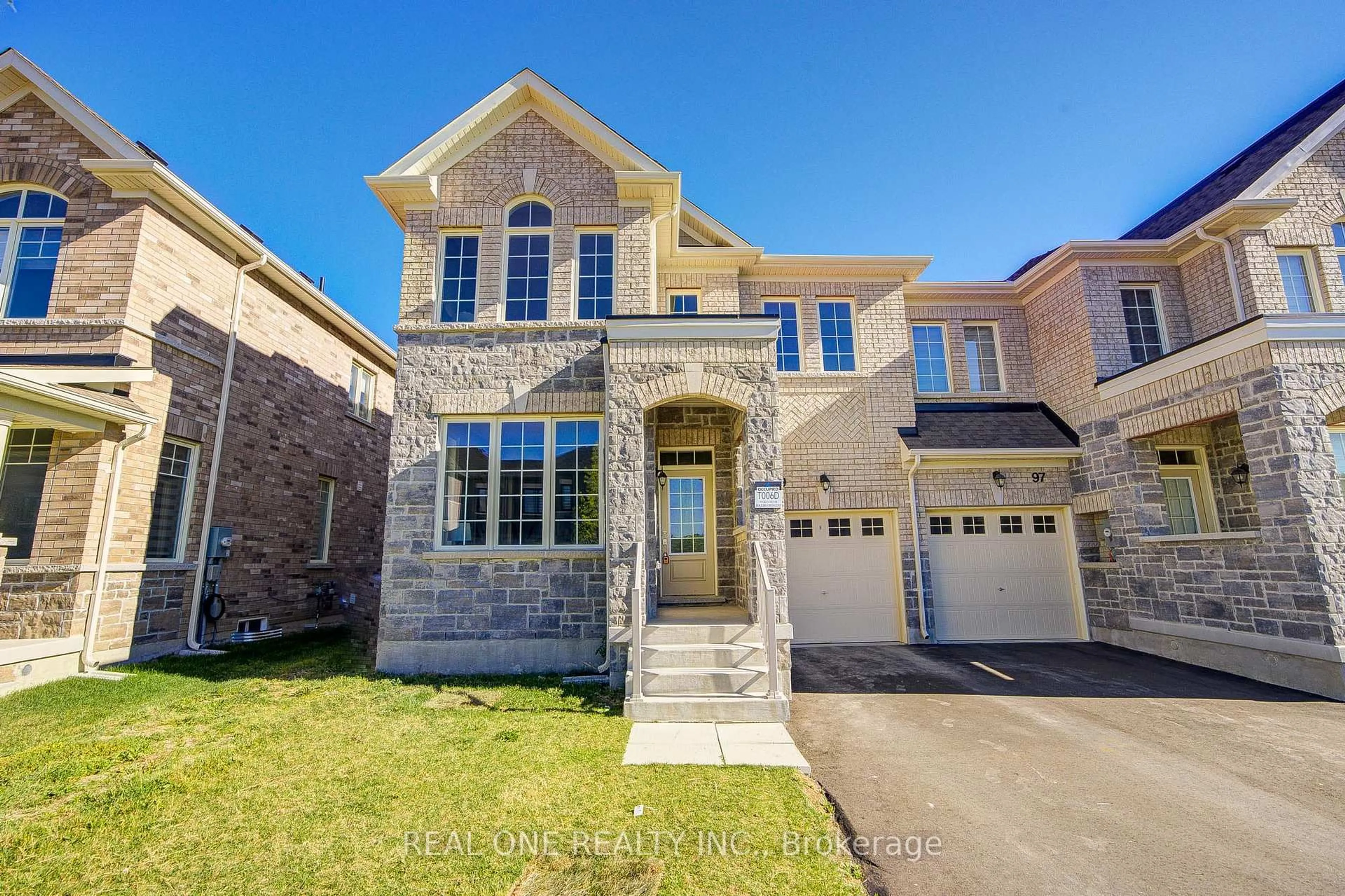 Home with brick exterior material, street for 99 Kenneth Rogers Cres, East Gwillimbury Ontario L9N 1S5