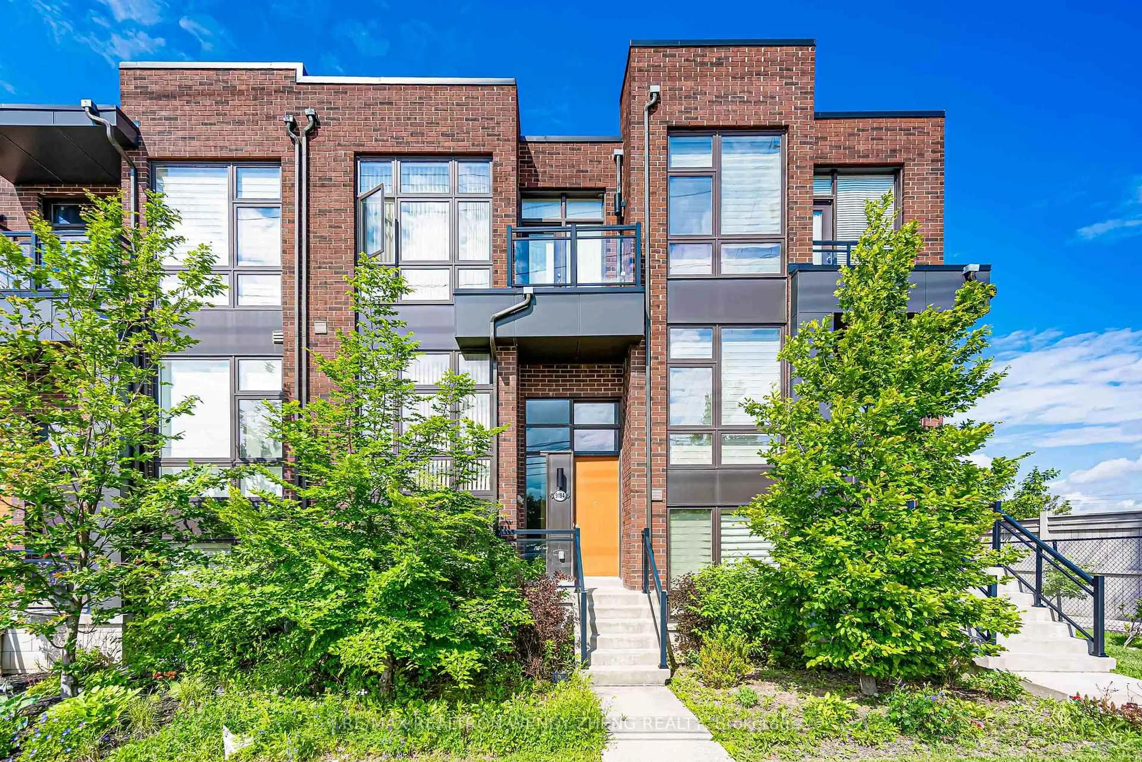 Home with brick exterior material, street for 9184 Bathurst St, Vaughan Ontario L4J 0K1
