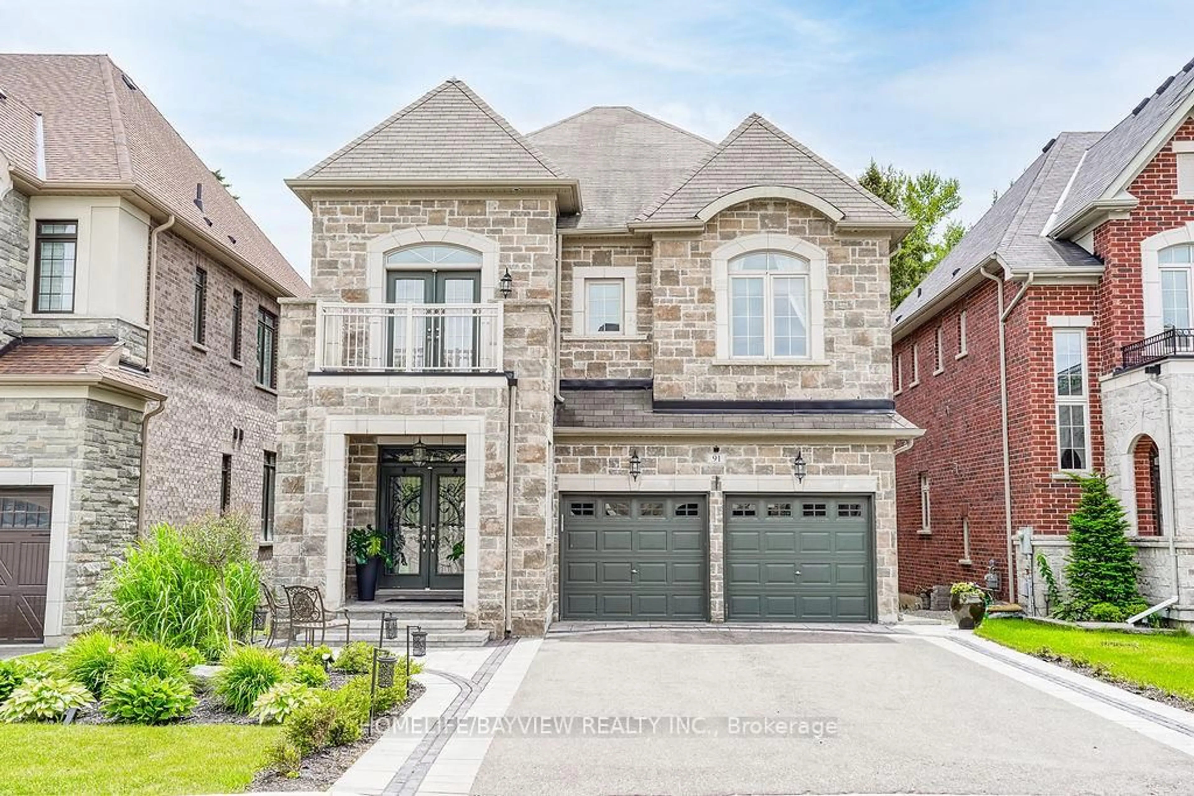 Home with brick exterior material, street for 91 Marbrook St, Richmond Hill Ontario L4C 0Y8