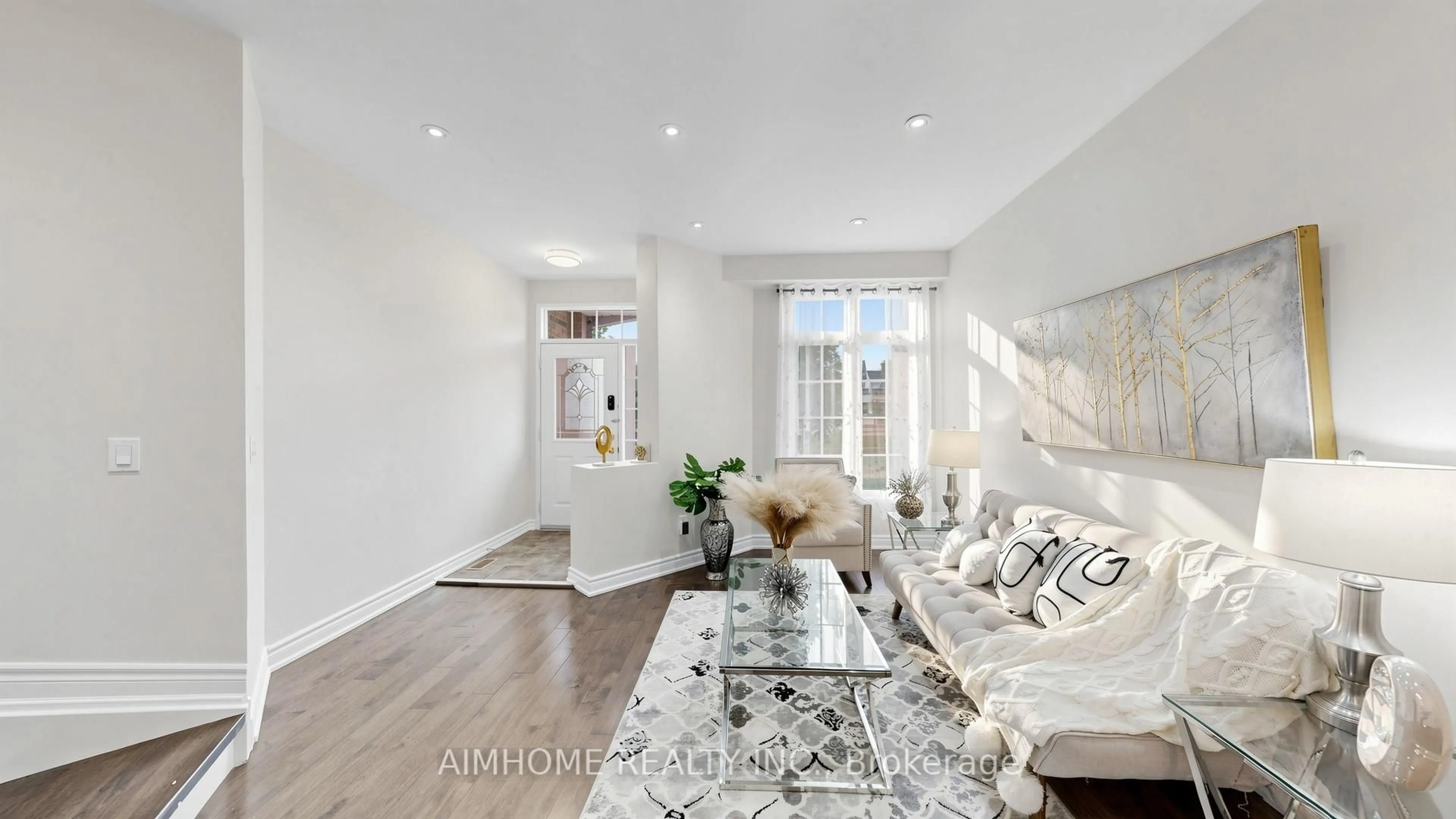 Living room with furniture, unknown for 87 Bur Oak Ave, Markham Ontario L6C 2E6