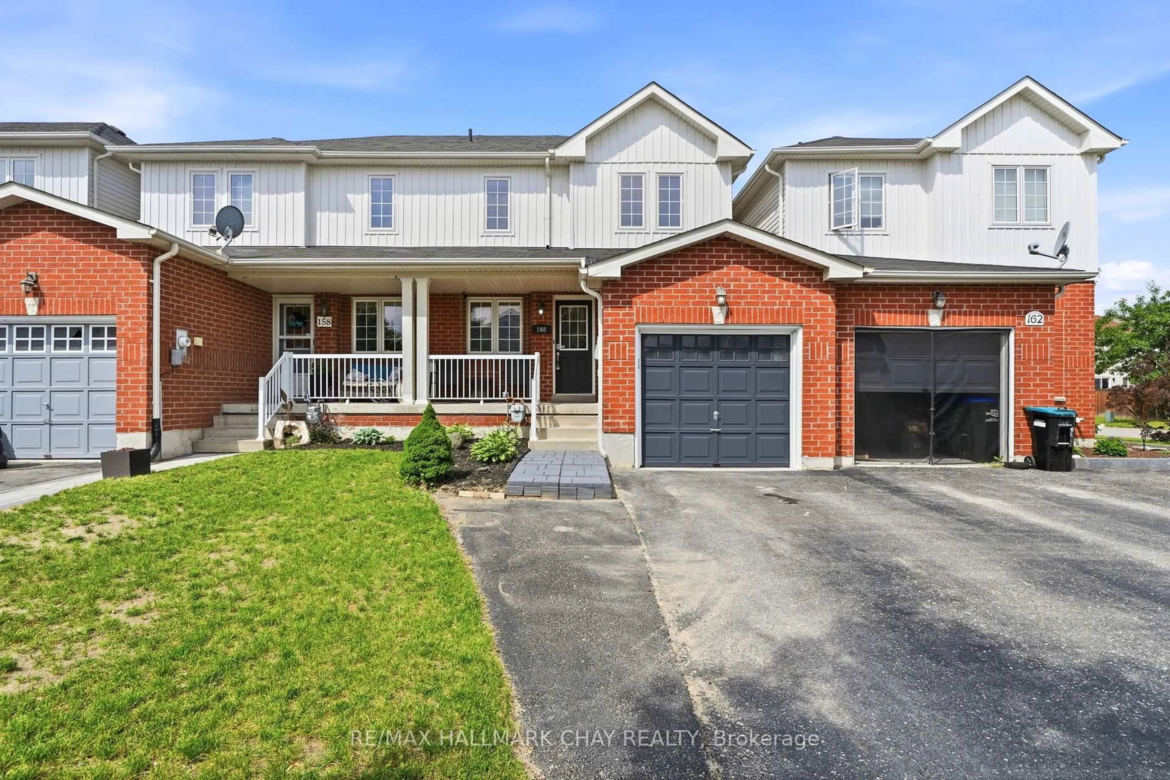 Home with brick exterior material, street for 160 Stonemount Cres, Essa Ontario L0M 1B4