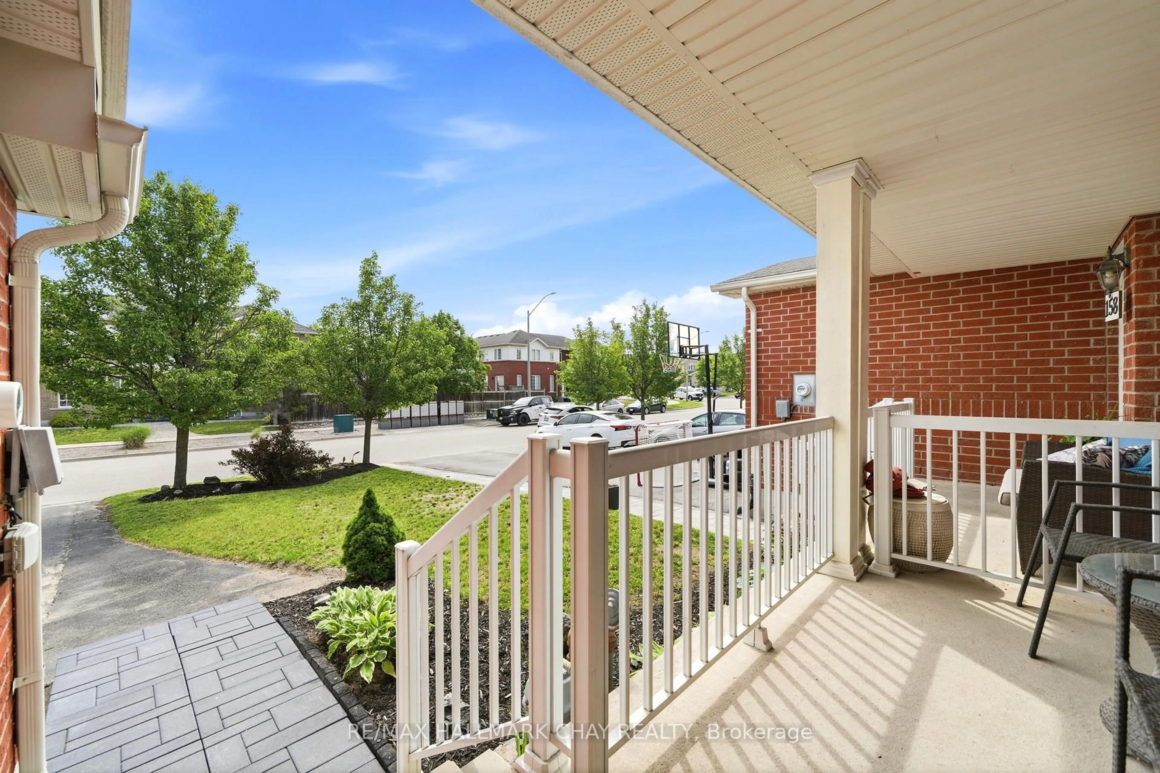 Patio, unknown for 160 Stonemount Cres, Essa Ontario L0M 1B4