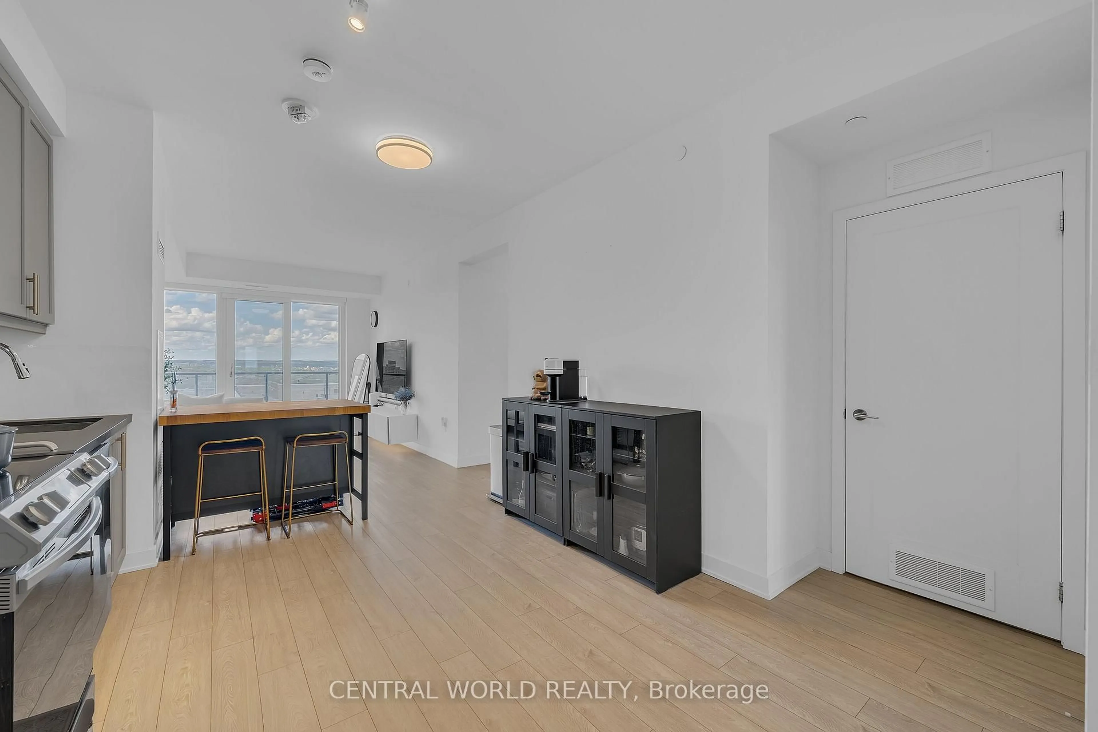 Unknown for 105 Oneida Cres #2405, Richmond Hill Ontario L4B 0H6