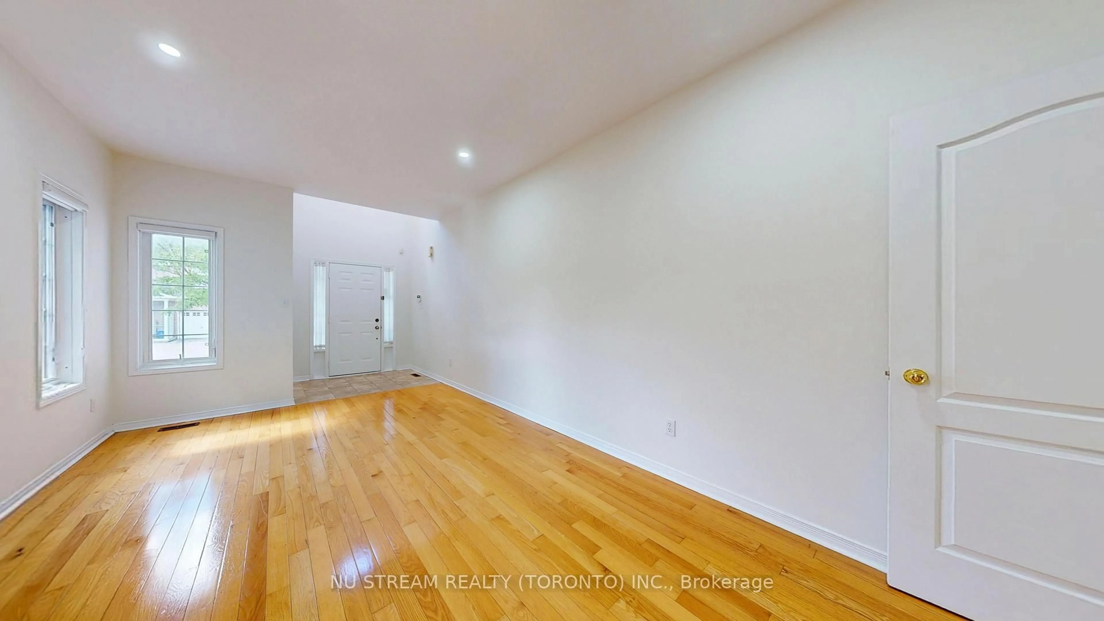 A pic of a room for 125 Peshawar Ave, Markham Ontario L3R 4R1