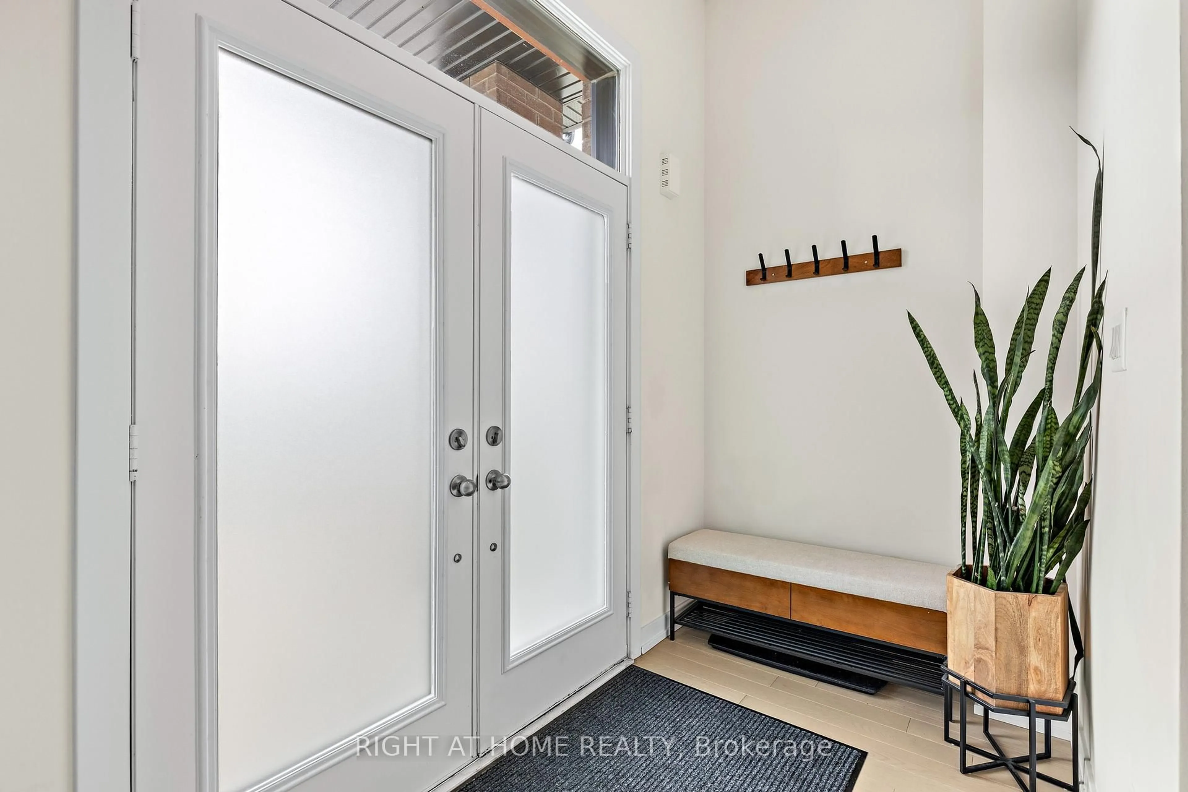 Indoor entryway for 12 Sam Priestley Ave, Markham Ontario L6B 1P1