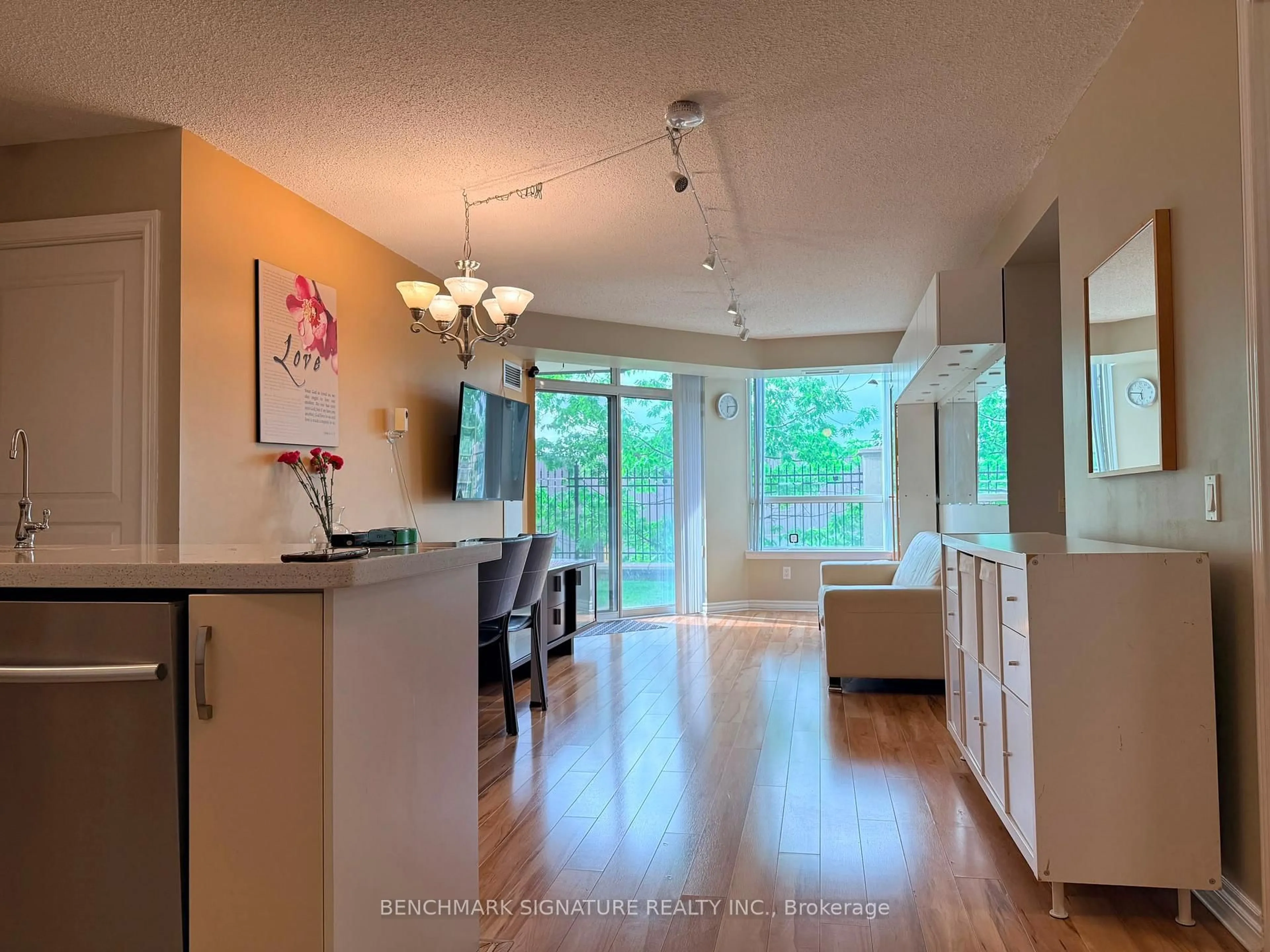 Open concept kitchen, unknown for 9017 Leslie St #112, Richmond Hill Ontario L4B 4R8