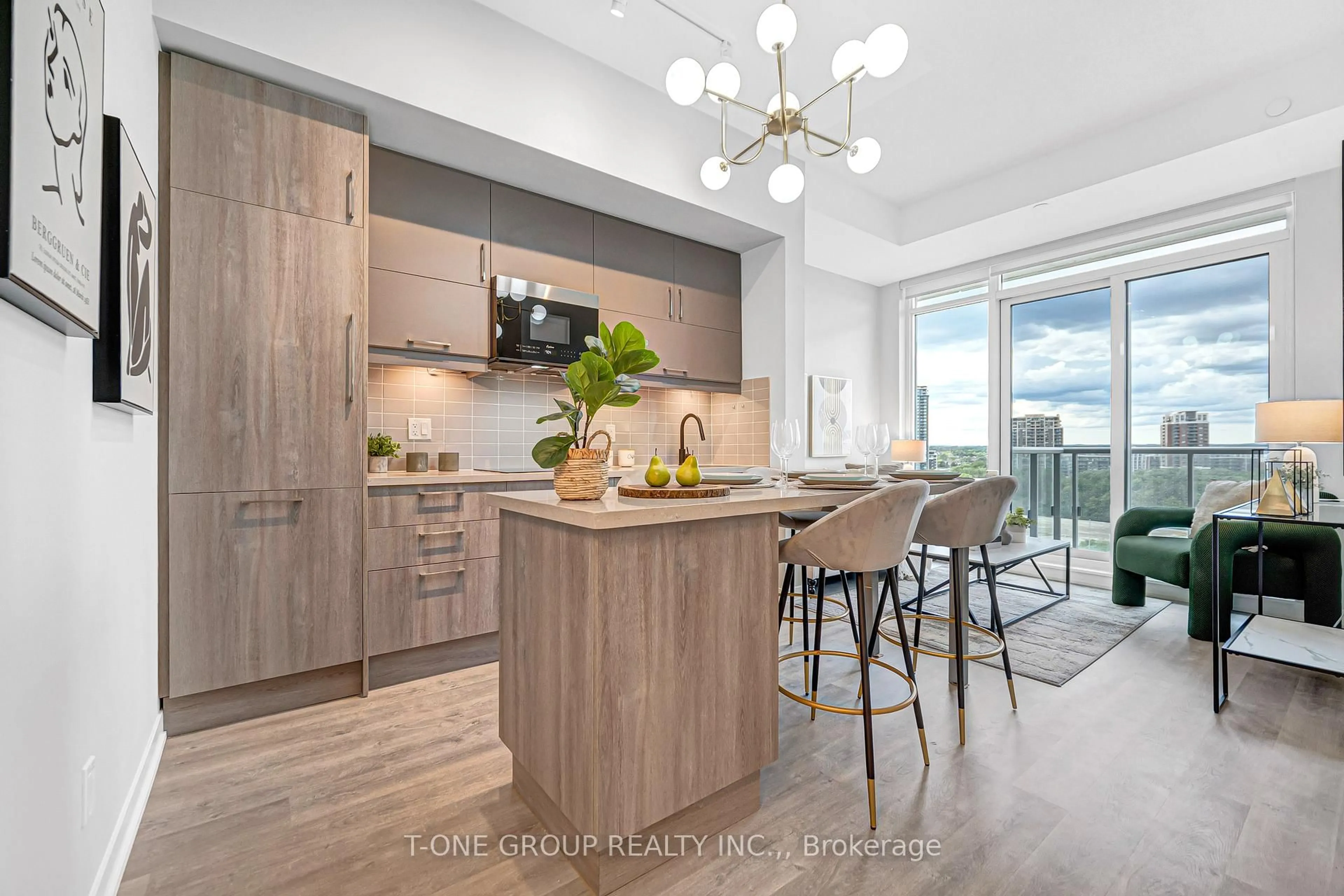 Open concept kitchen, unknown for 292 Verdale Crossing #1007, Markham Ontario L6G 0H6