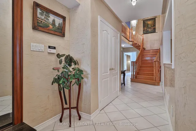 110 Red River Cres, Newmarket 5