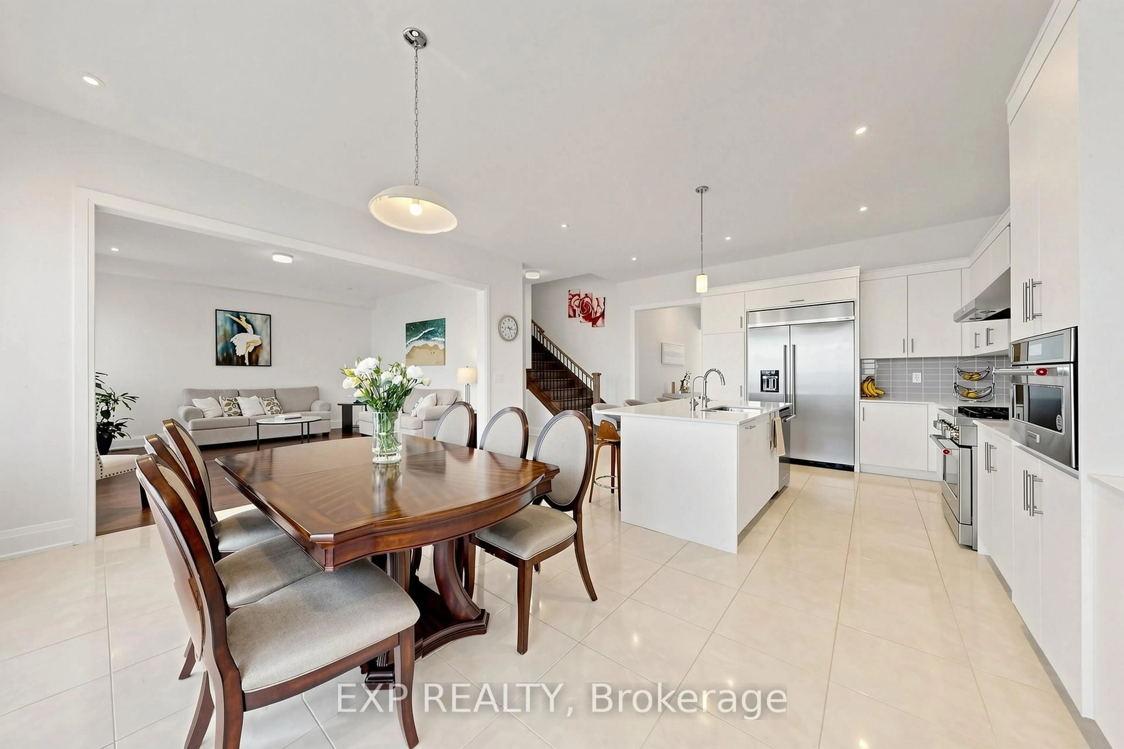 Contemporary kitchen, ceramic/tile floor for 9 Backhouse Dr, Richmond Hill Ontario L4E 1M8