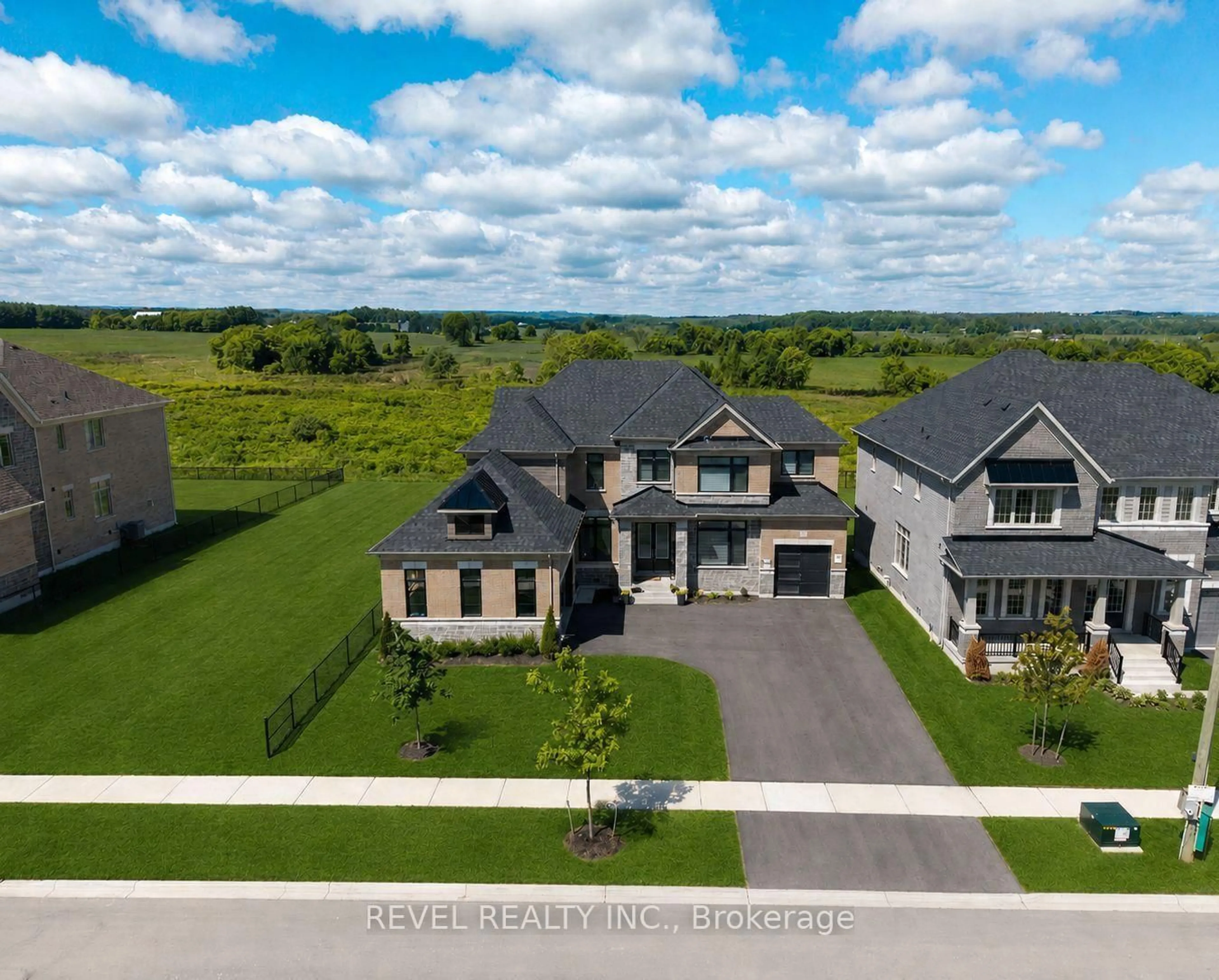 A pic from outside/outdoor area/front of a property/back of a property/a pic from drone, unknown for 77 Marigold Blvd, Adjala-Tosorontio Ontario L0G 1W0
