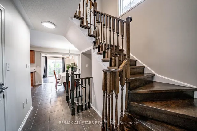 85 Vera Lynn Cres, Whitchurch-Stouffville 5