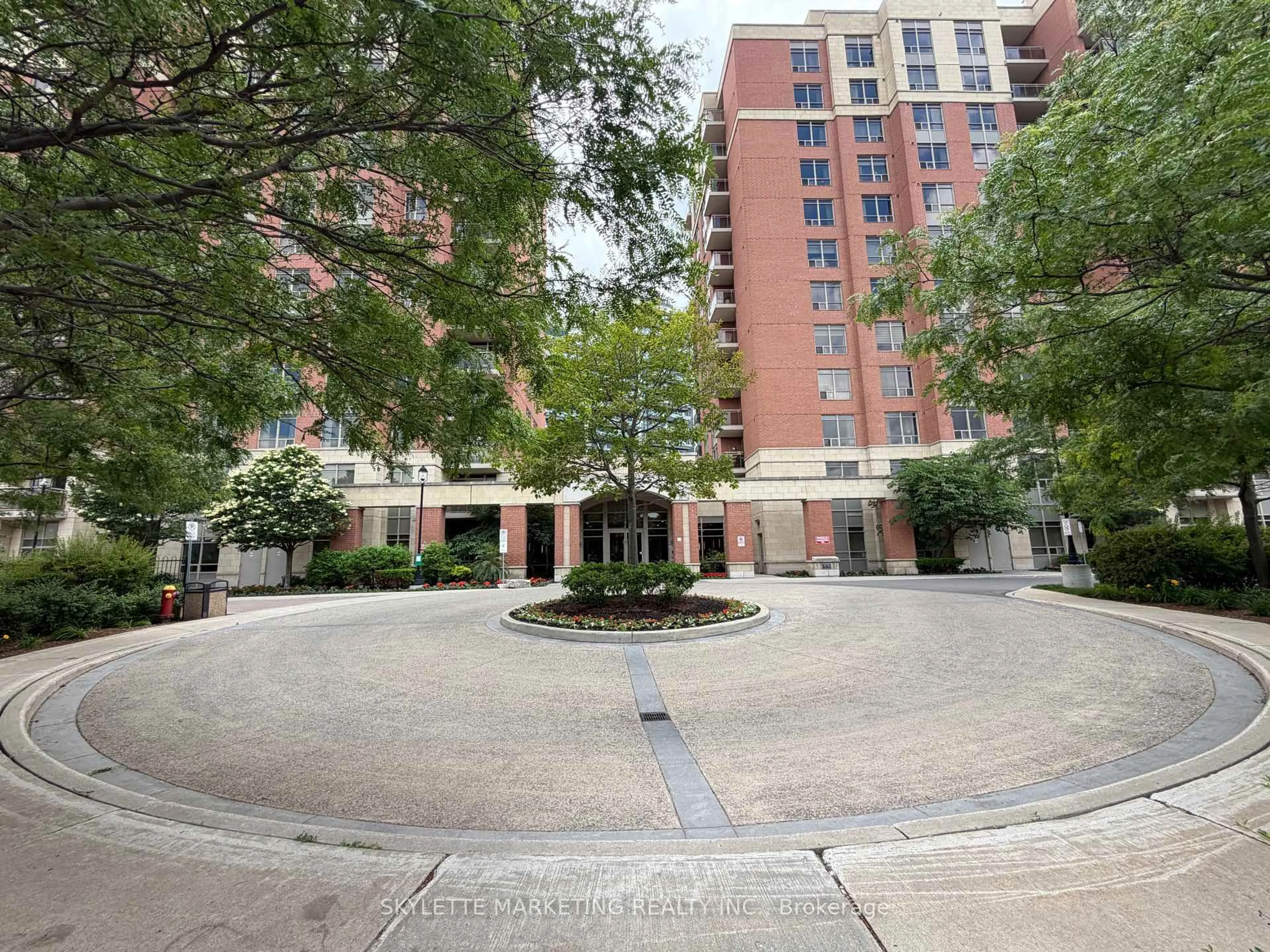 Unknown for 75 King William Cres #Ph13, Richmond Hill Ontario L4B 0C1