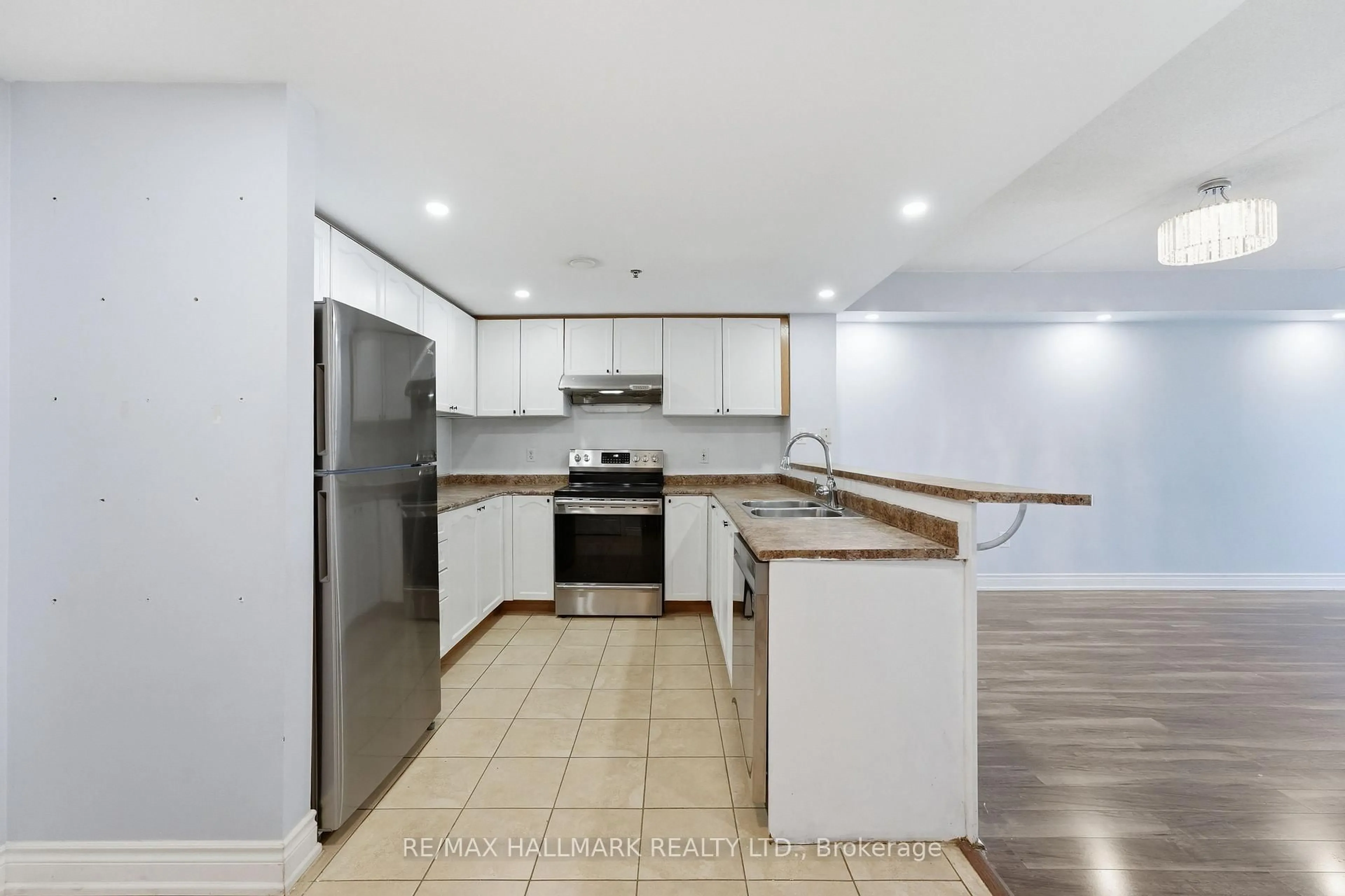 Standard kitchen, unknown for 7428 Markham Rd #201, Markham Ontario L3S 4V6