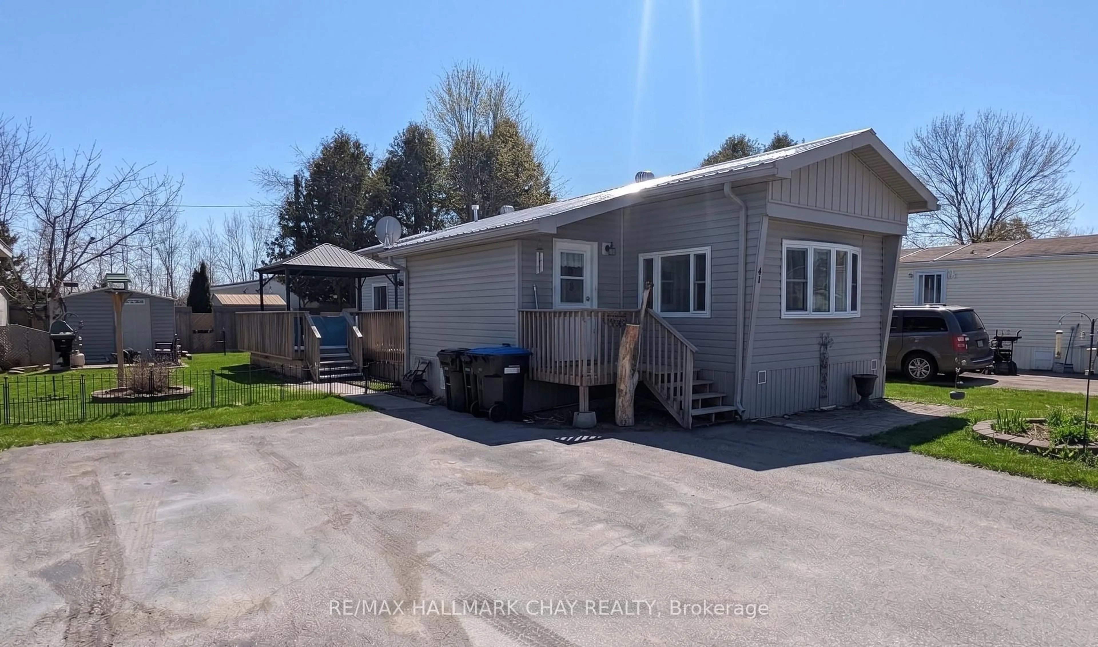 Home with vinyl exterior material, street for 4976 25th Sdrd #42, Essa Ontario L0L 1N0