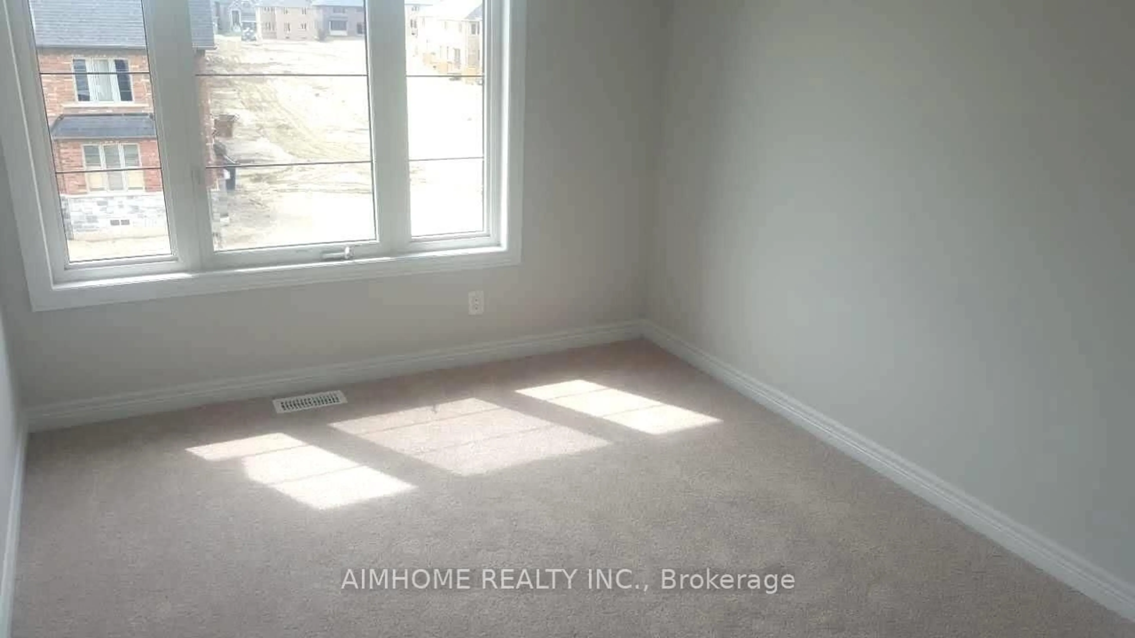 A pic of a room for 2110 Dale Rd, Innisfil Ontario L9S 0L4