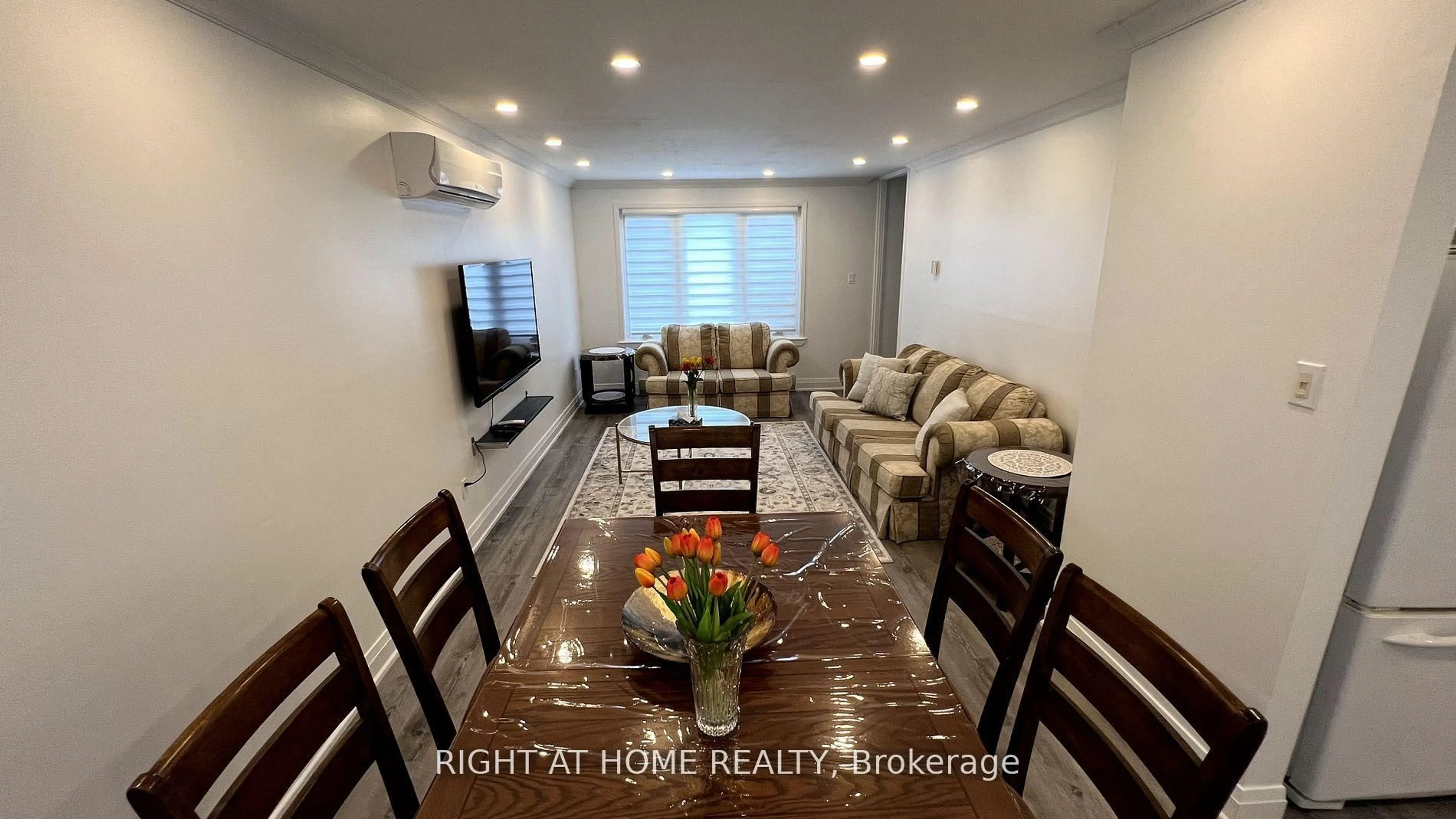 Unknown for 341 Webb Crt, Newmarket Ontario L3Y 5E8