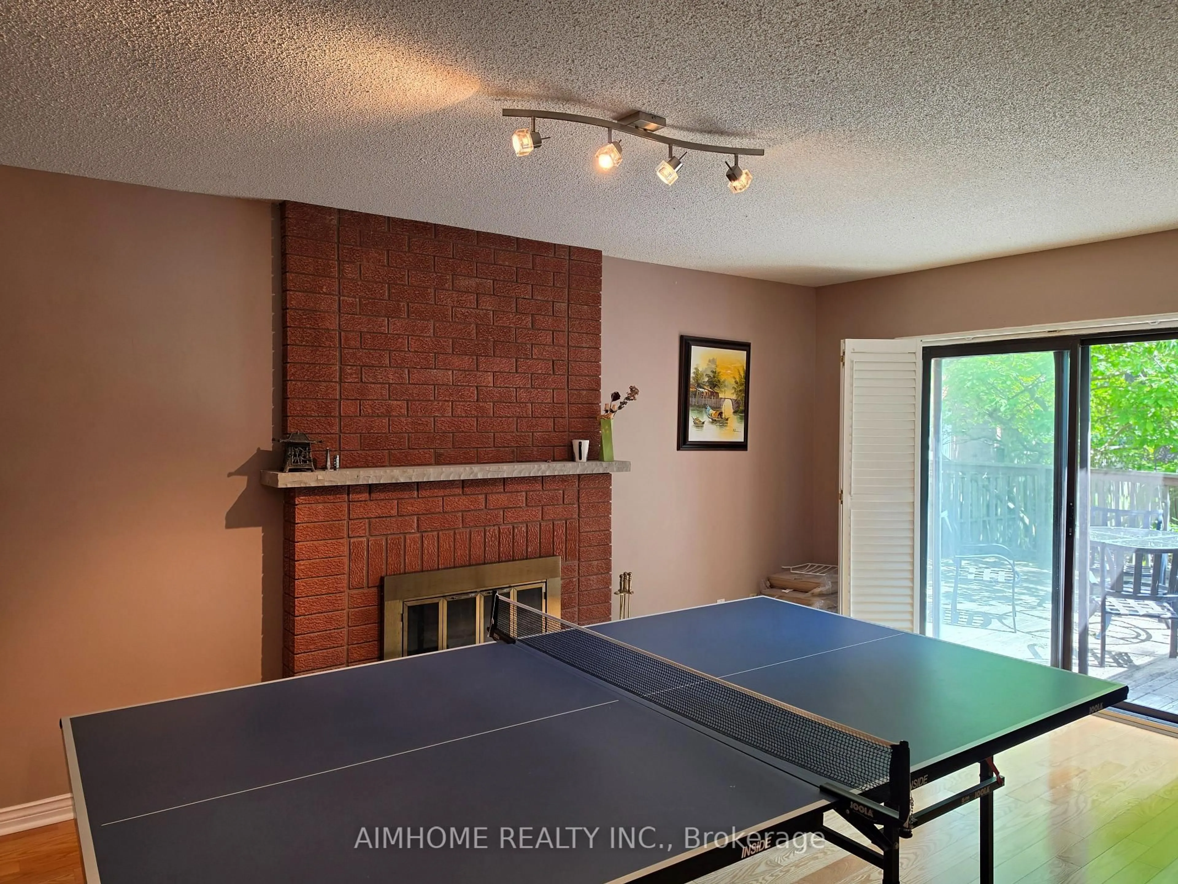 A pic of a room for 49 Holbrook Crt, Markham Ontario L3R 7P8