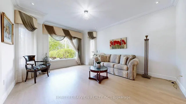 18 Marinucci Crt, Richmond Hill 3