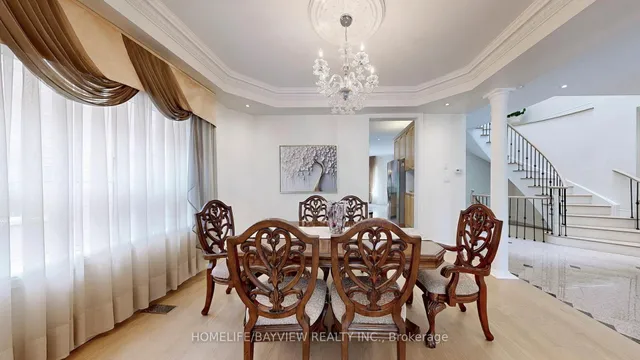 18 Marinucci Crt, Richmond Hill 4