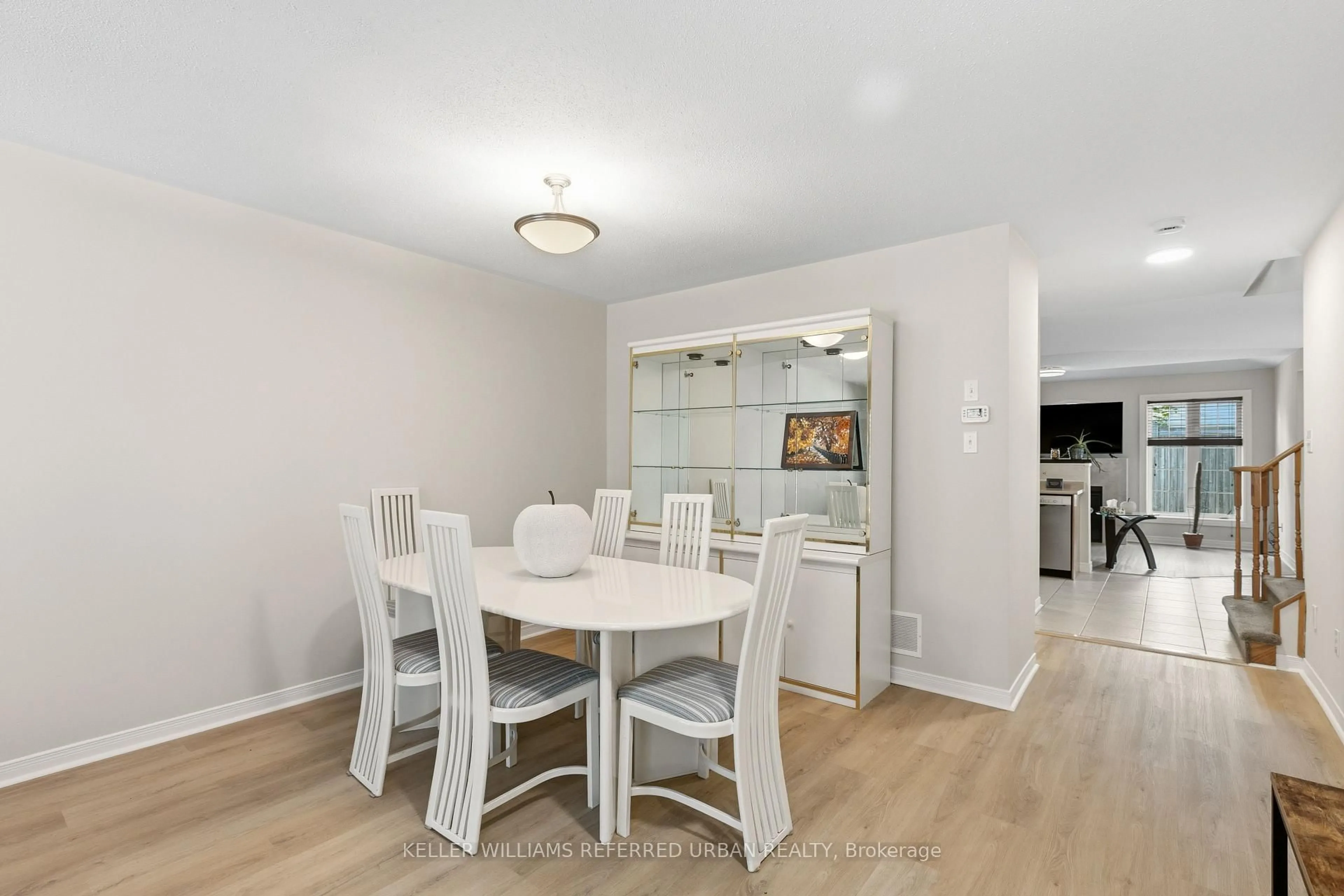 Dining room, unknown for 129 Dolce Cres, Vaughan Ontario L4H 3C8