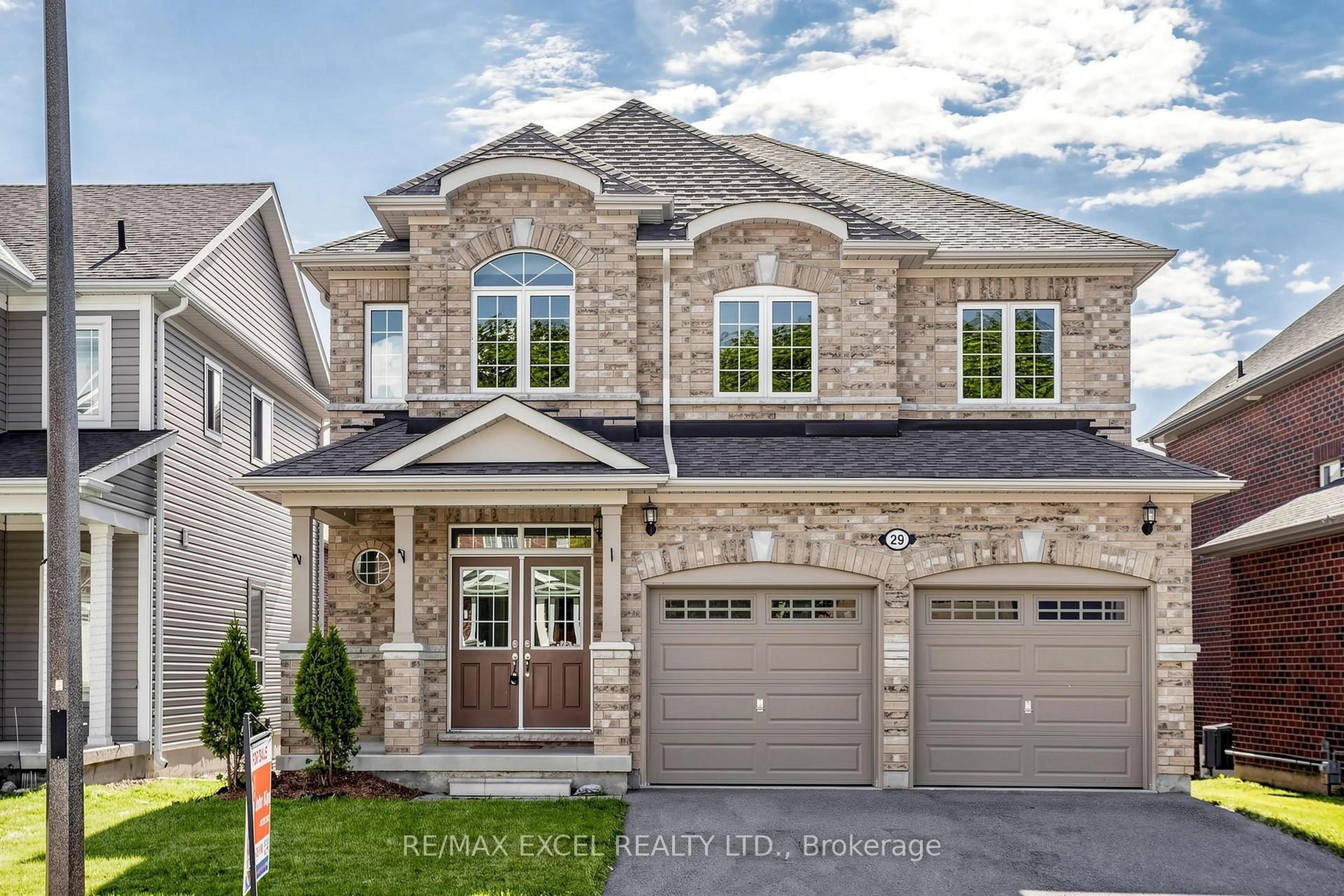 Home with brick exterior material, street for 29 Bamburg St, Georgina Ontario L0E 1R0