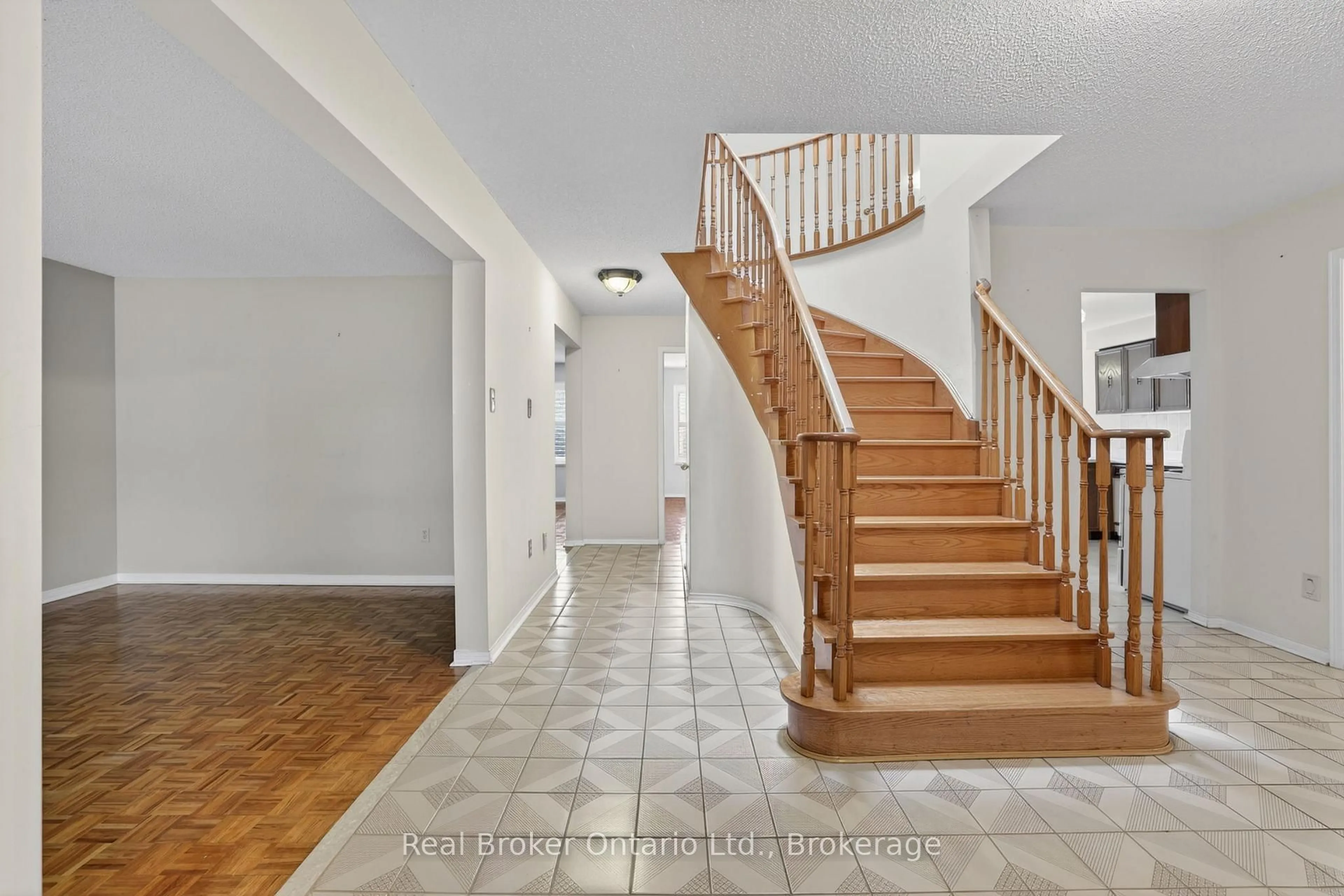 Unknown for 415 Conley St, Vaughan Ontario L4J 6T3