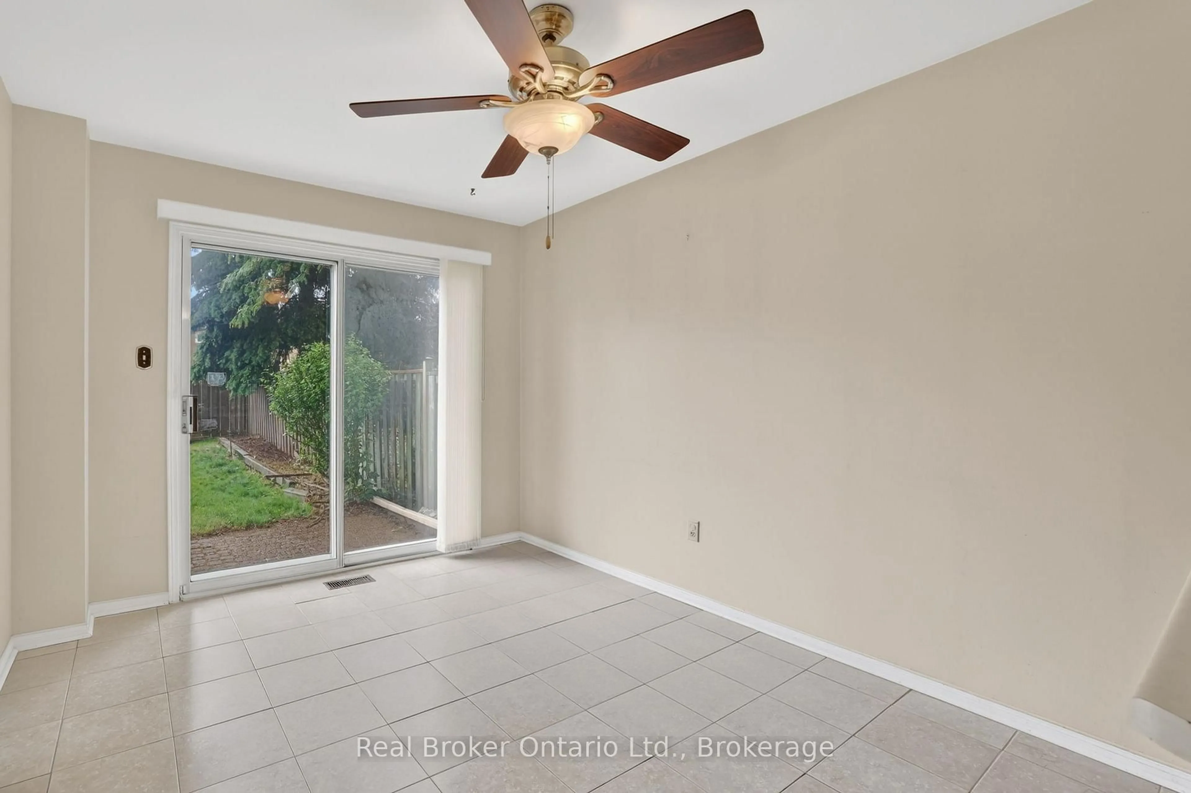 A pic of a room for 415 Conley St, Vaughan Ontario L4J 6T3