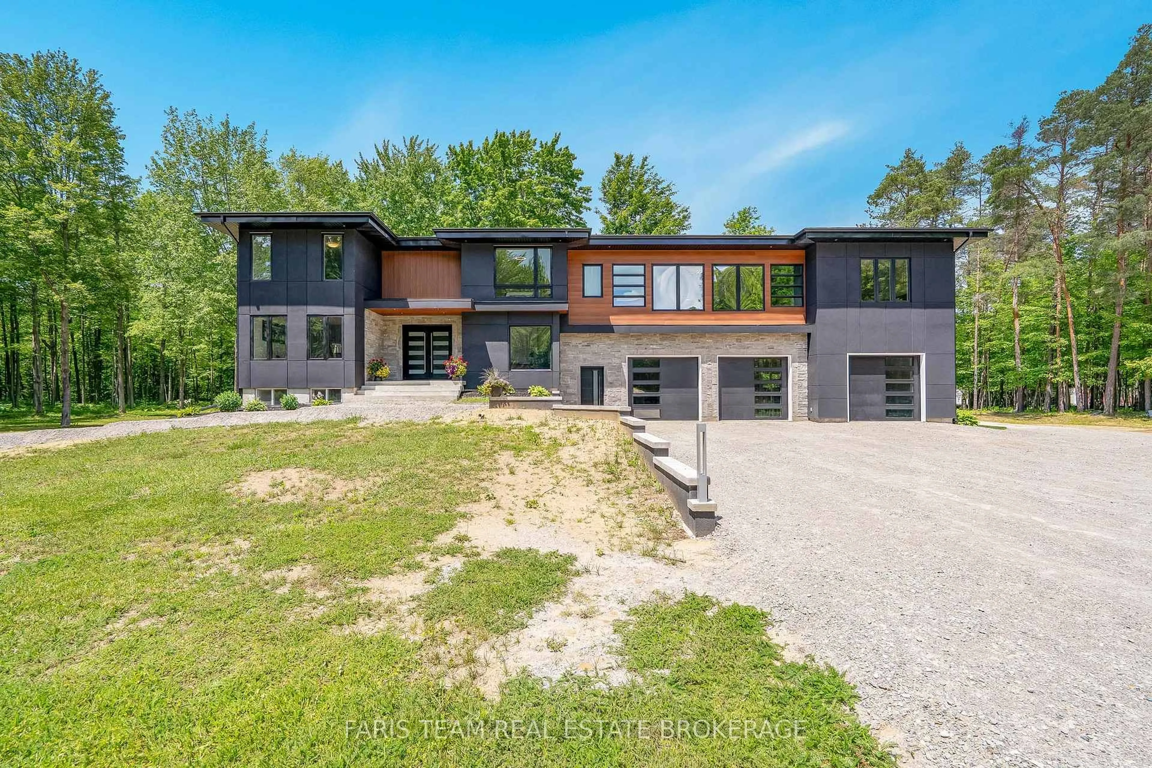 Home with brick exterior material, unknown for 8418 Tosorontio 20th Sdrd, Adjala-Tosorontio Ontario L0M 1M0