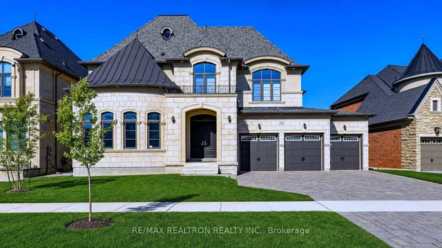 52 Rolling Green Crt, Vaughan 2