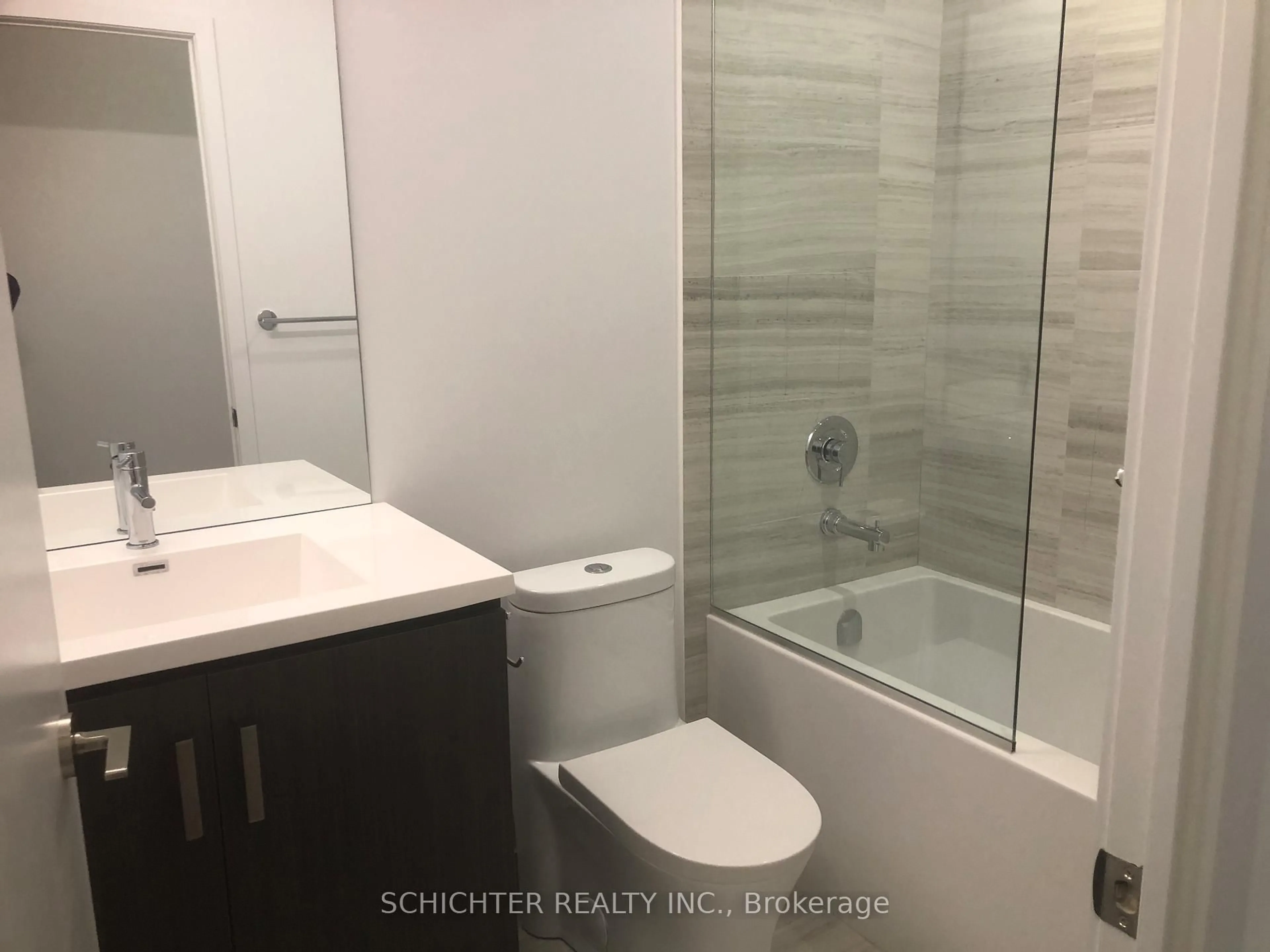 Standard bathroom, unknown for 38 Honeycrisp Cres #521, Vaughan Ontario L4K 0M7