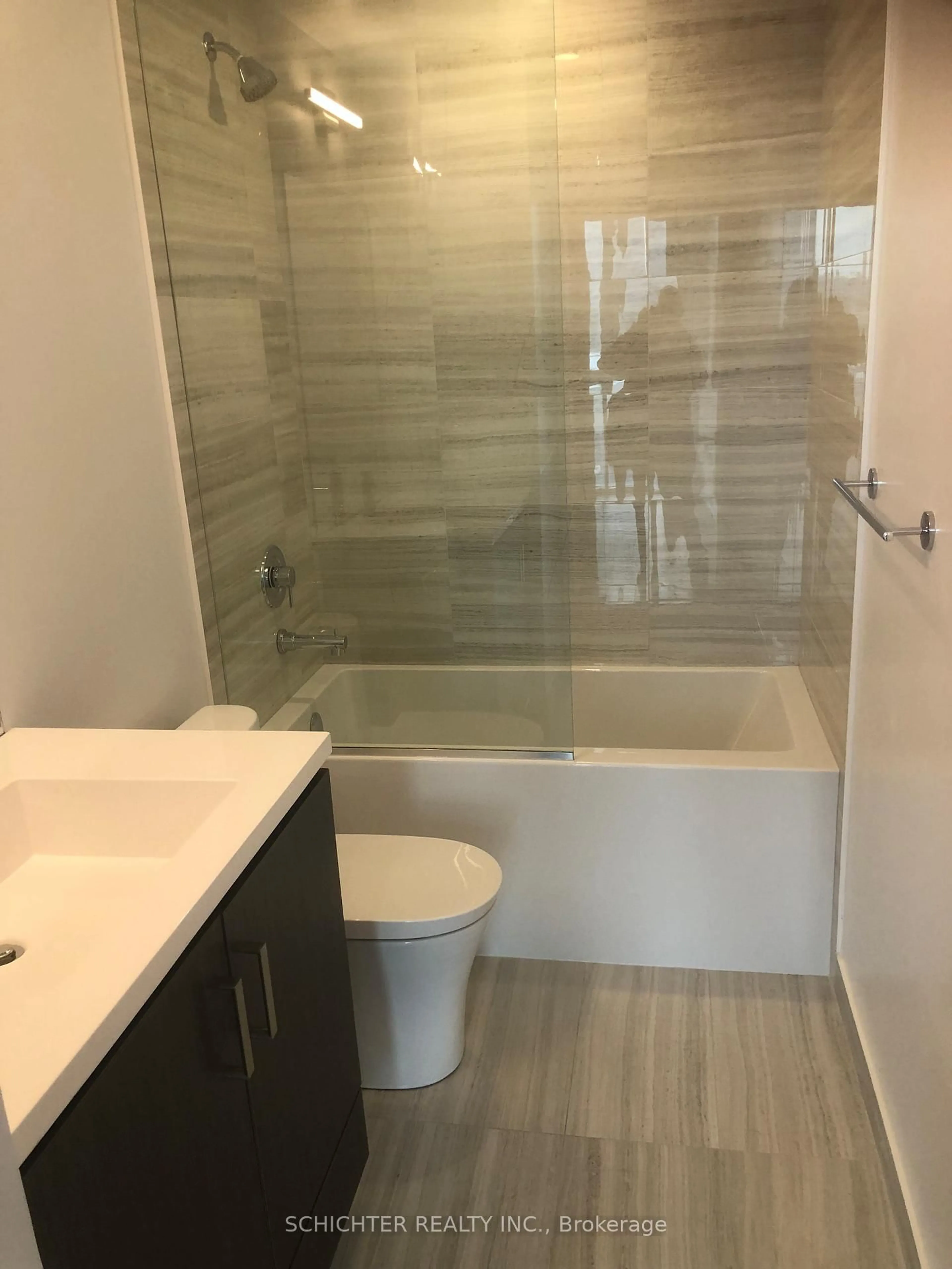 Unknown for 38 Honeycrisp Cres #521, Vaughan Ontario L4K 0M7
