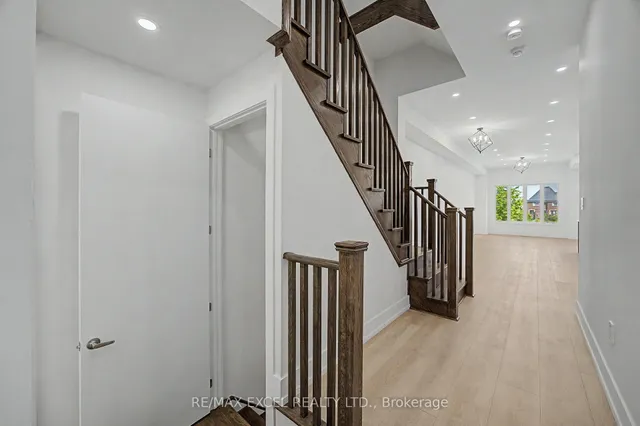 132 Elyse Crt, Aurora 5