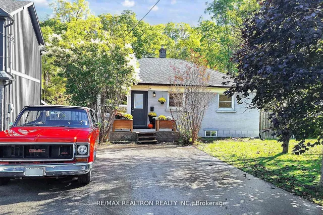 59 Machell Ave, Aurora 2