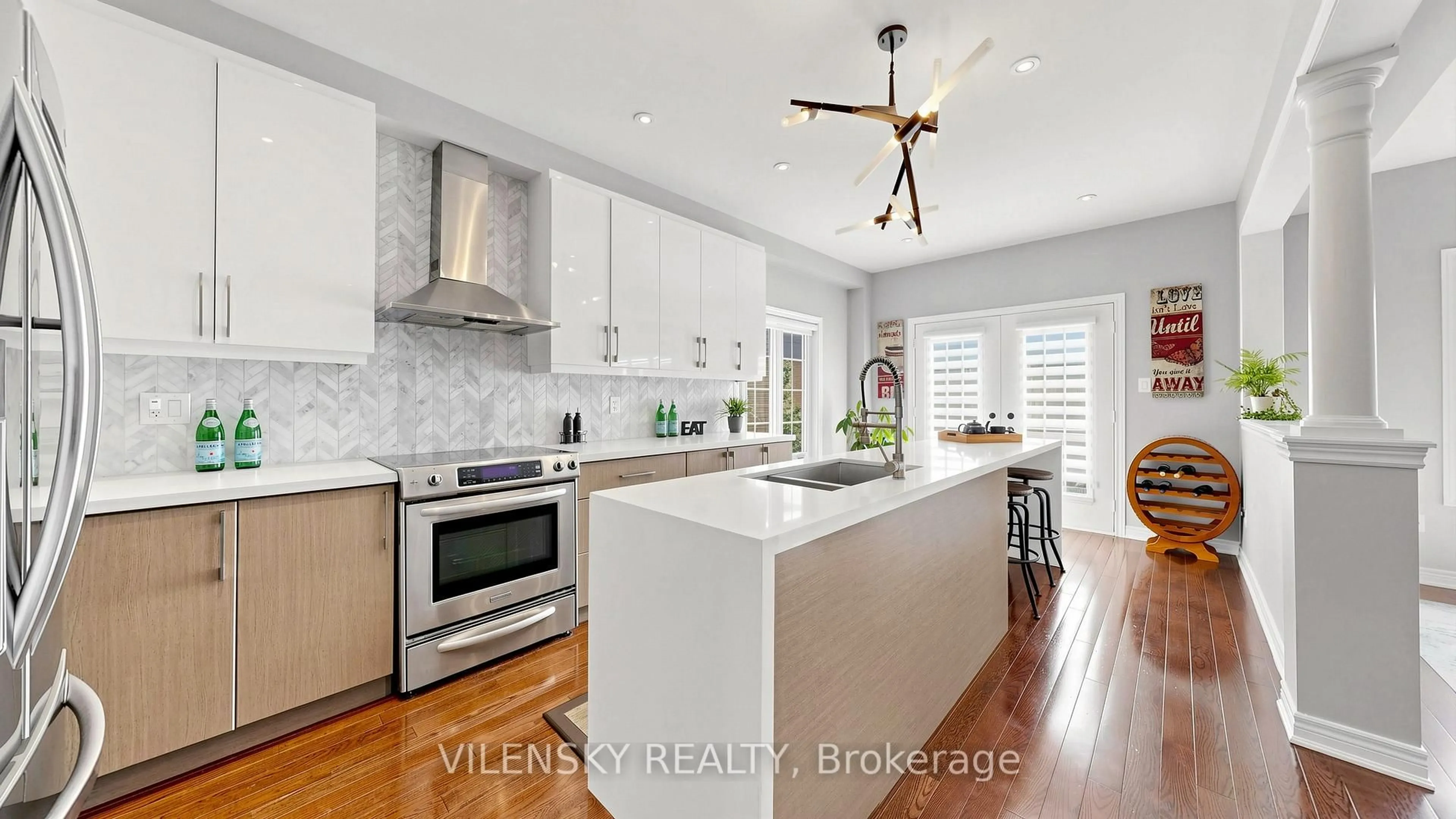 Open concept kitchen, ceramic/tile floor for 294 Ilan Ramon Blvd, Vaughan Ontario L6A 0W4
