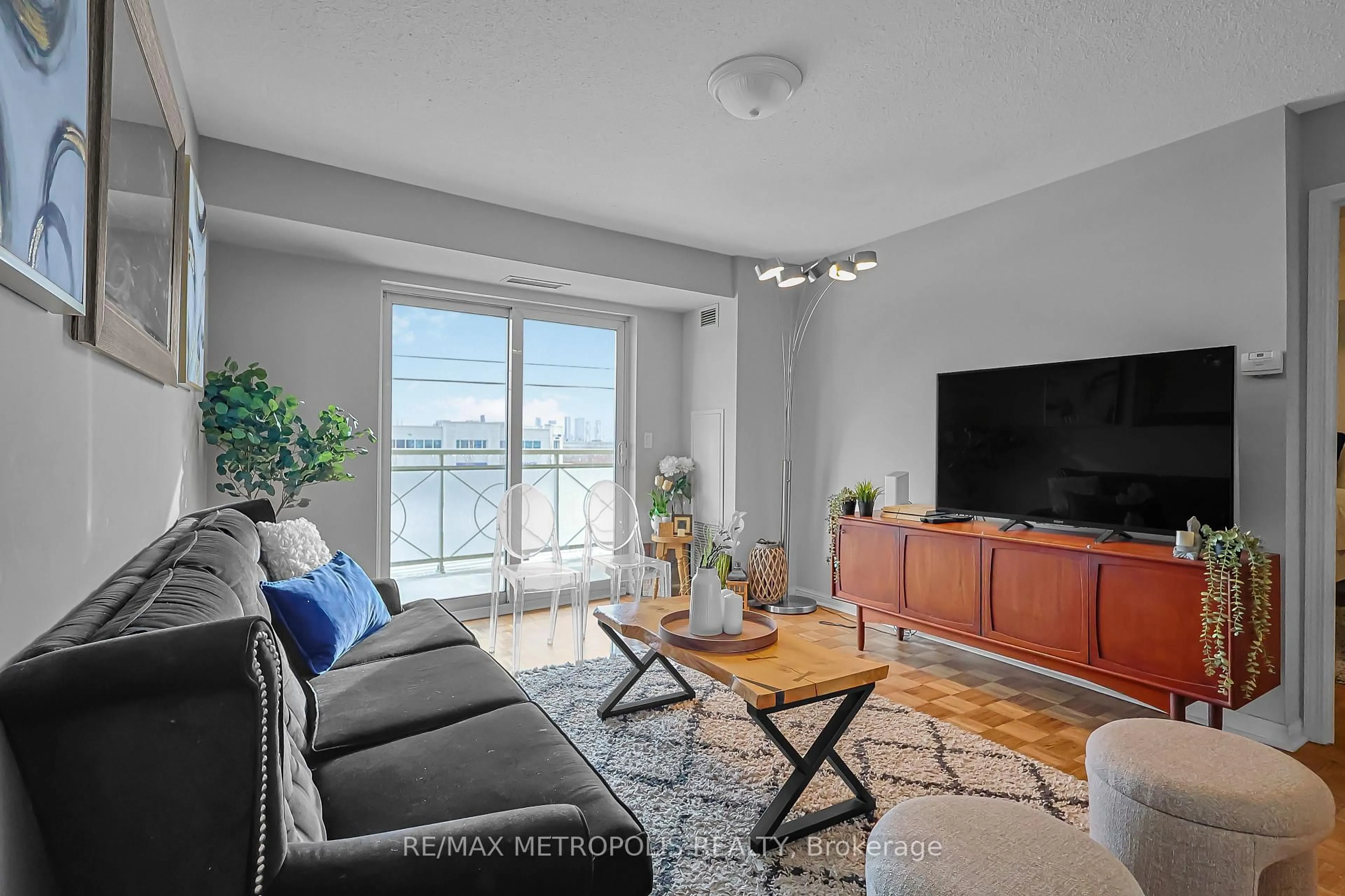 Living room with furniture, unknown for 2500 Rutherford Rd #216, Vaughan Ontario L4K 5N7