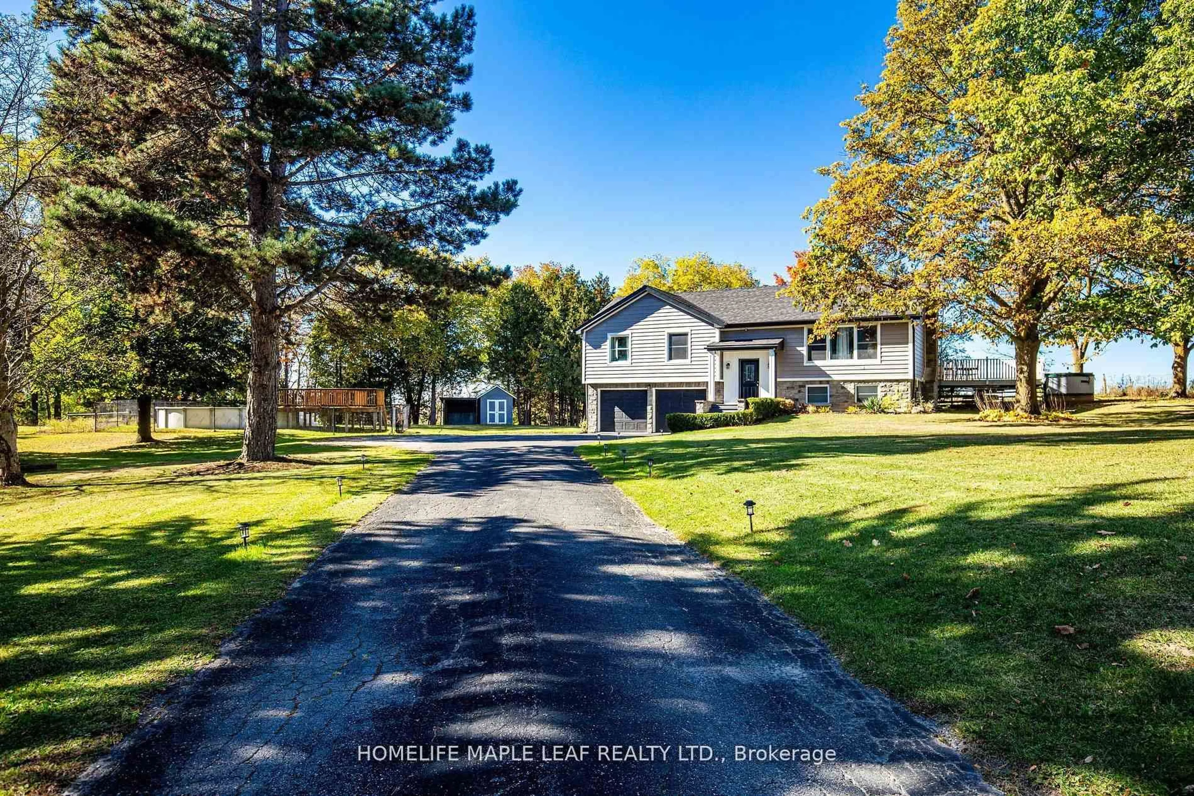 A pic from outside/outdoor area/front of a property/back of a property/a pic from drone, street for 1630 TOTTENHAM Rd, New Tecumseth Ontario L0G 1W0