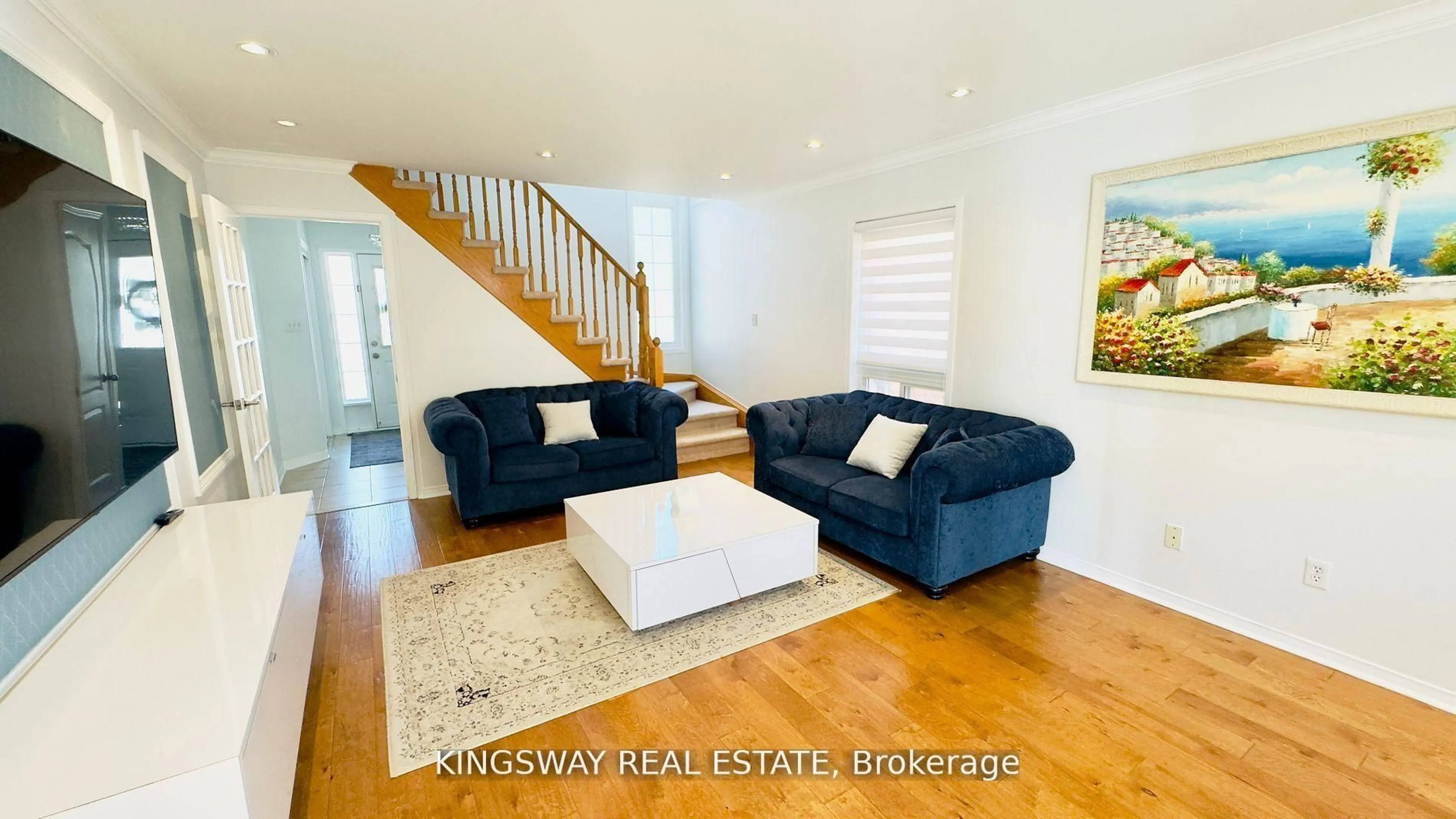 Living room with furniture, wood/laminate floor for 164 Gail Parks Cres, Newmarket Ontario L3X 3C1