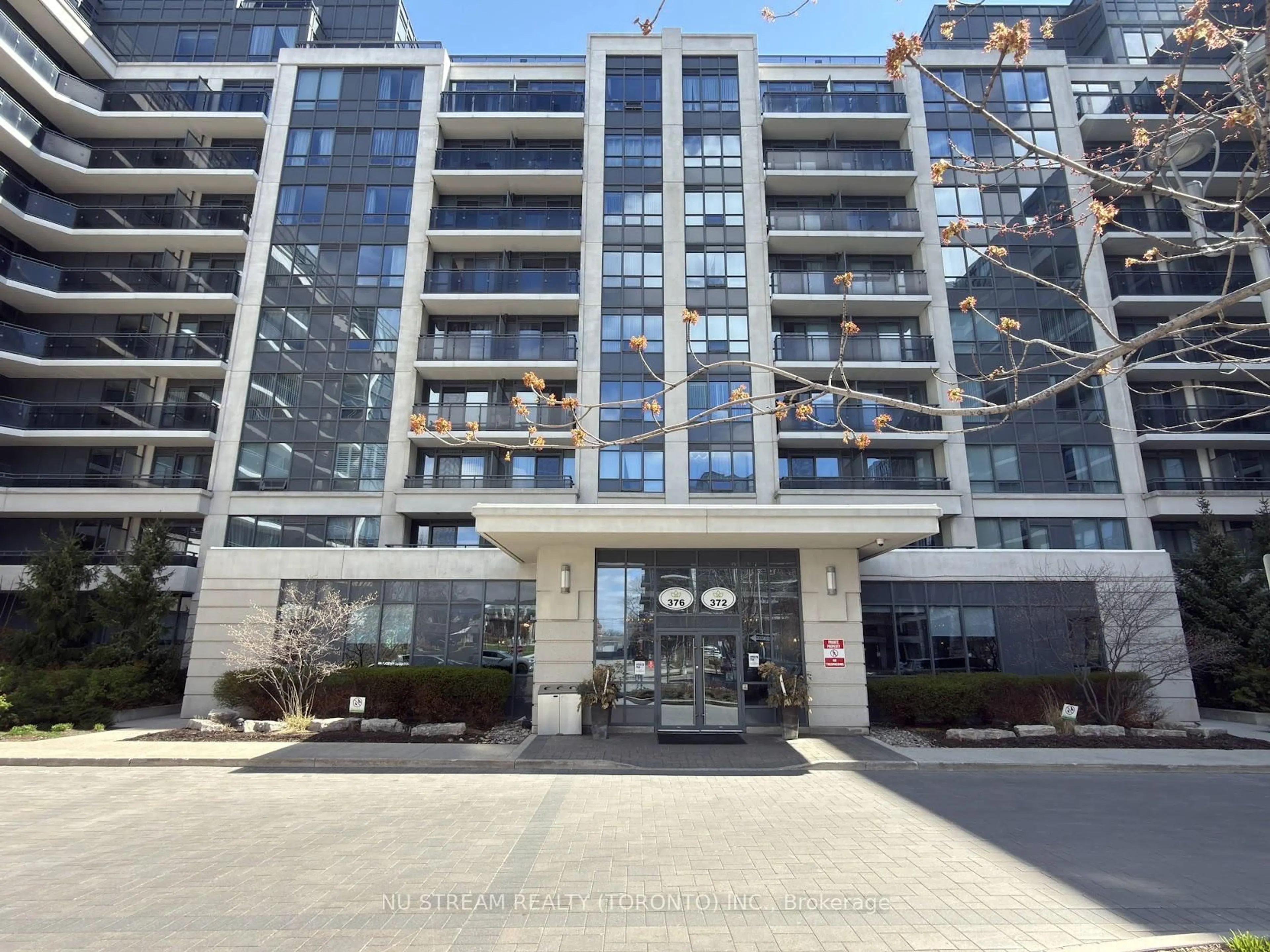 Unknown for 372 Highway 7 #721, Richmond Hill Ontario L4B 0C6