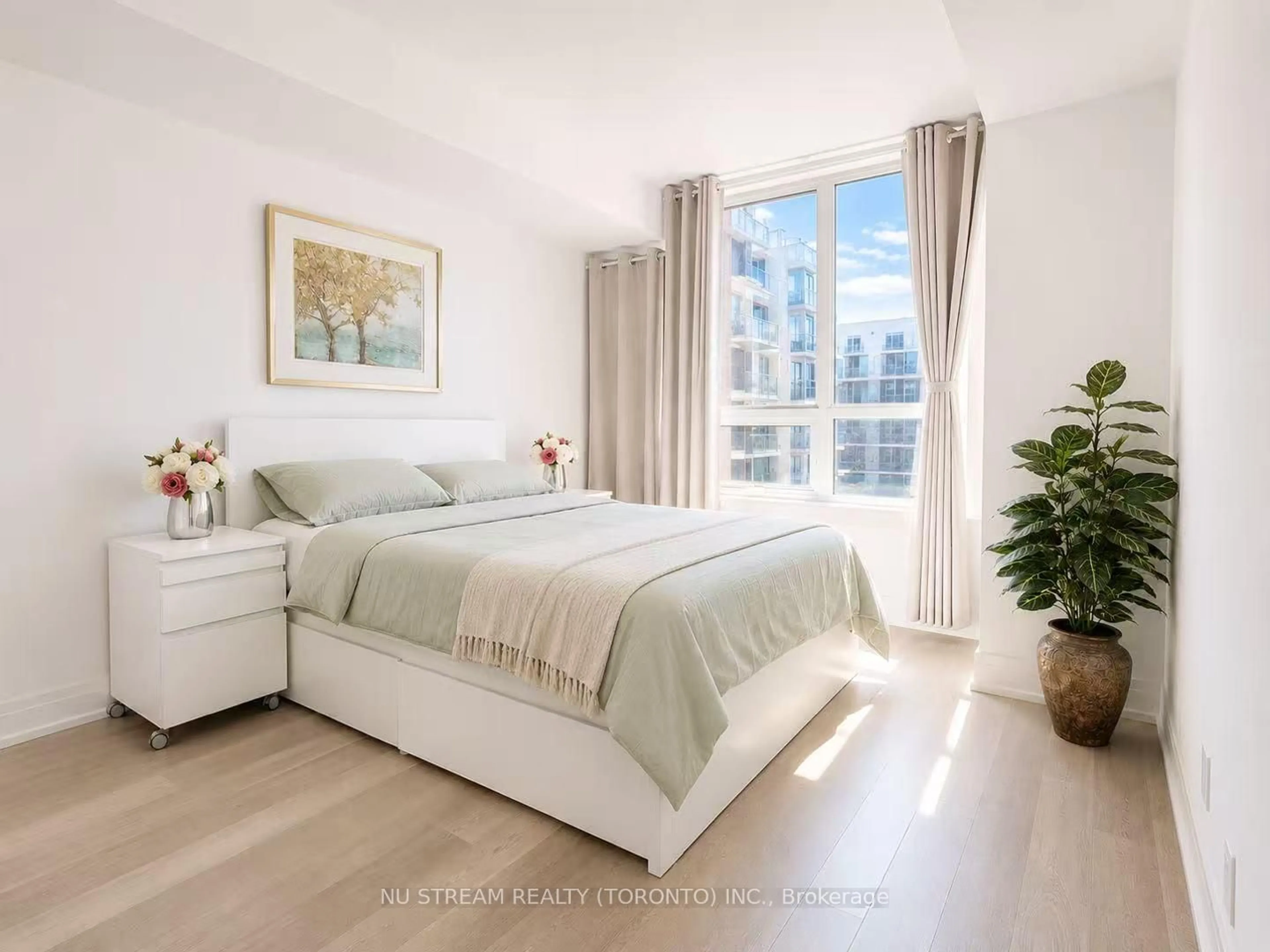 Bedroom with bed, unknown for 372 Highway 7 #721, Richmond Hill Ontario L4B 0C6