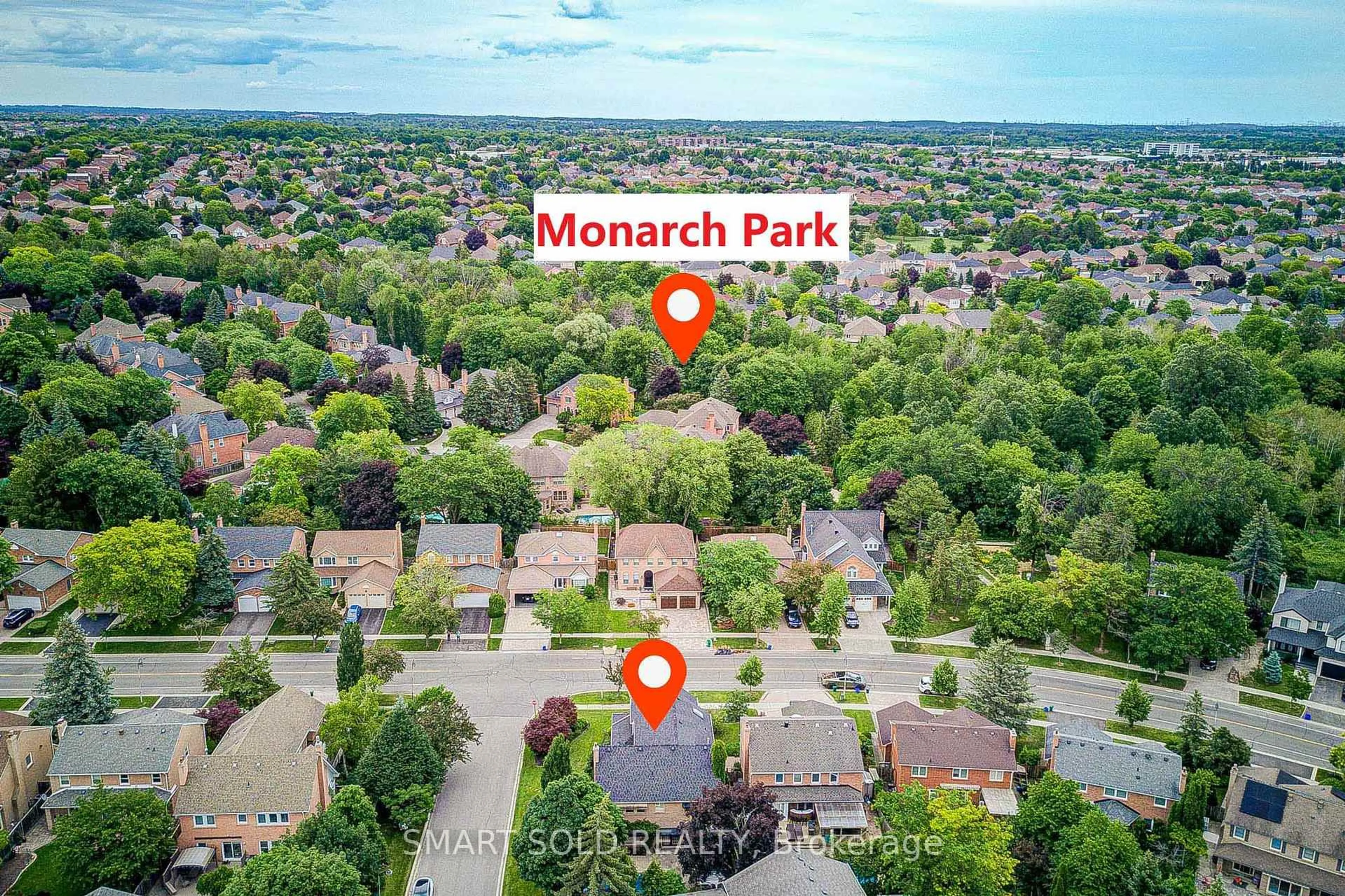 A pic from outside/outdoor area/front of a property/back of a property/a pic from drone, unknown for 84 Longwater Chse, Markham Ontario L3R 4A8