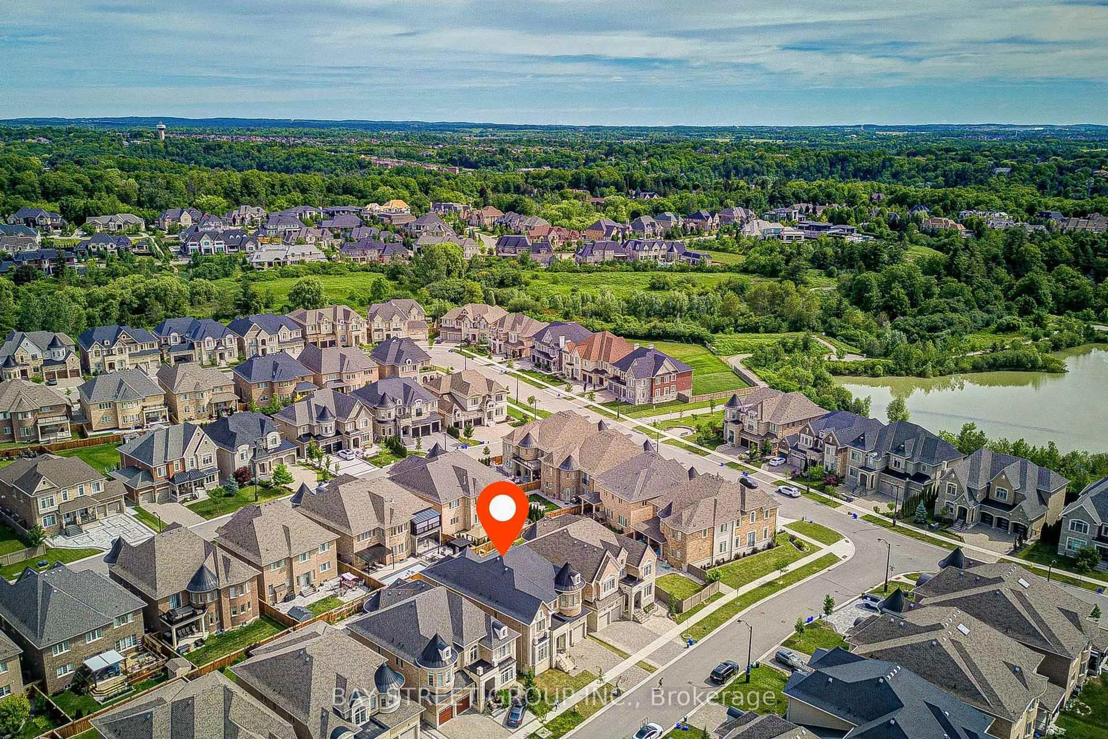A pic from outside/outdoor area/front of a property/back of a property/a pic from drone, street for 66 Nave St, Vaughan Ontario L4H 4K5
