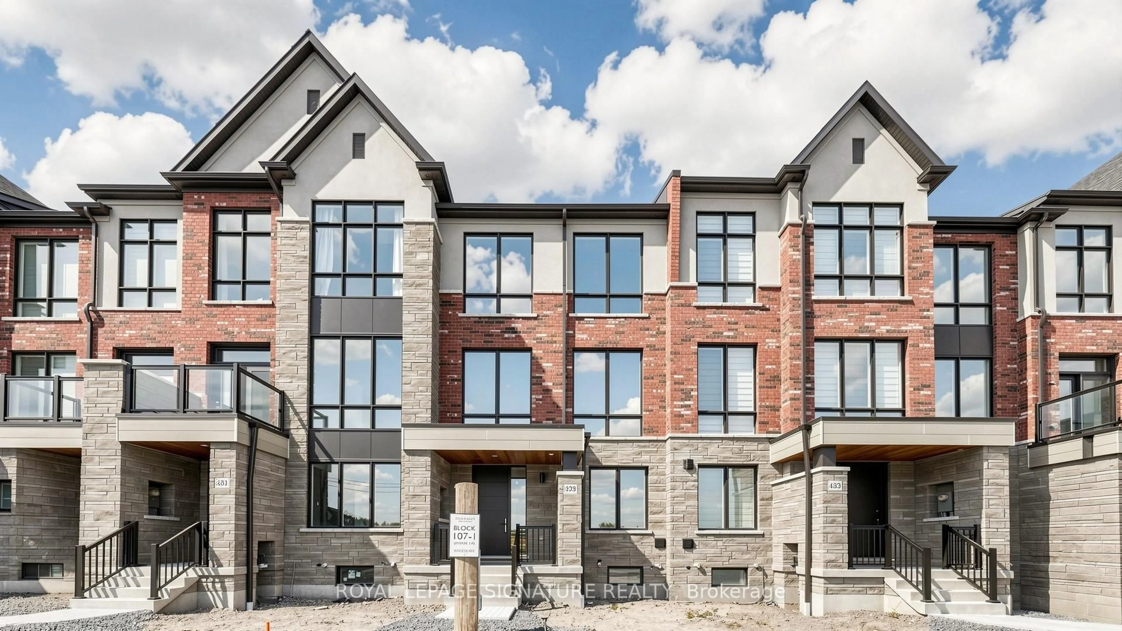 Home with brick exterior material, building for 433 York Downs Blvd, Markham Ontario L6C 3R3