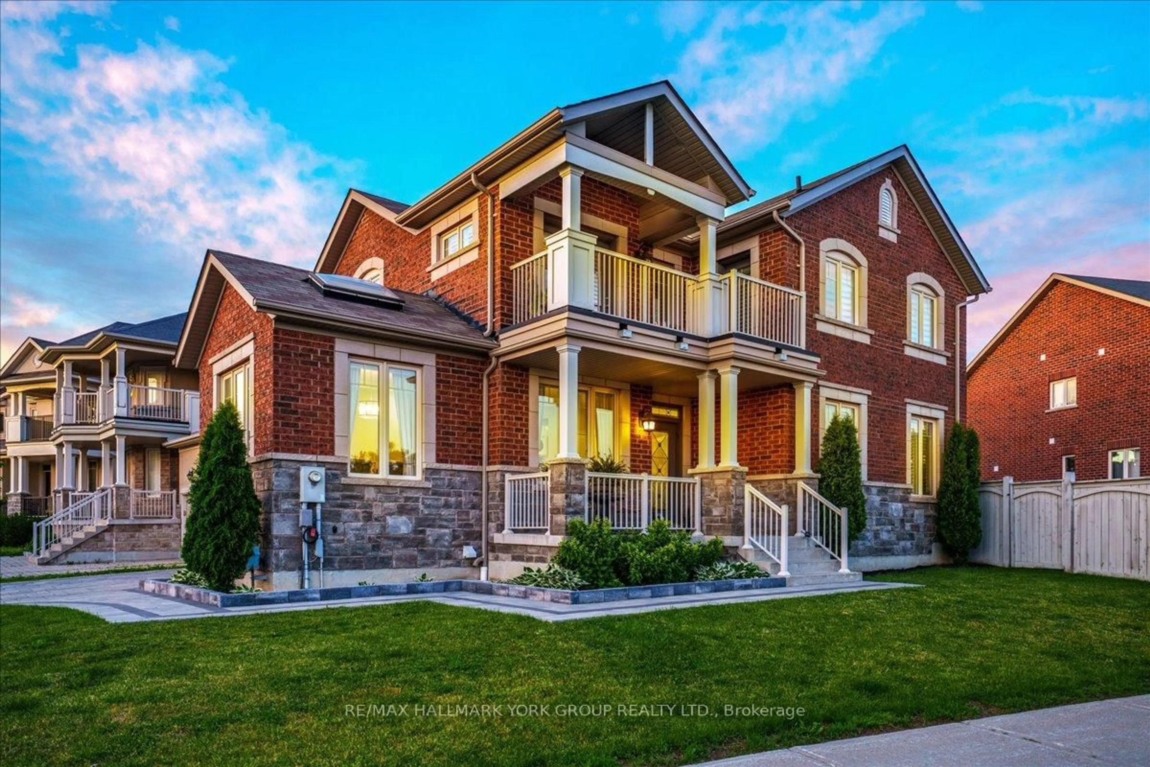 Home with brick exterior material, unknown for 66 Philips View Cres, Richmond Hill Ontario L4E 0S9
