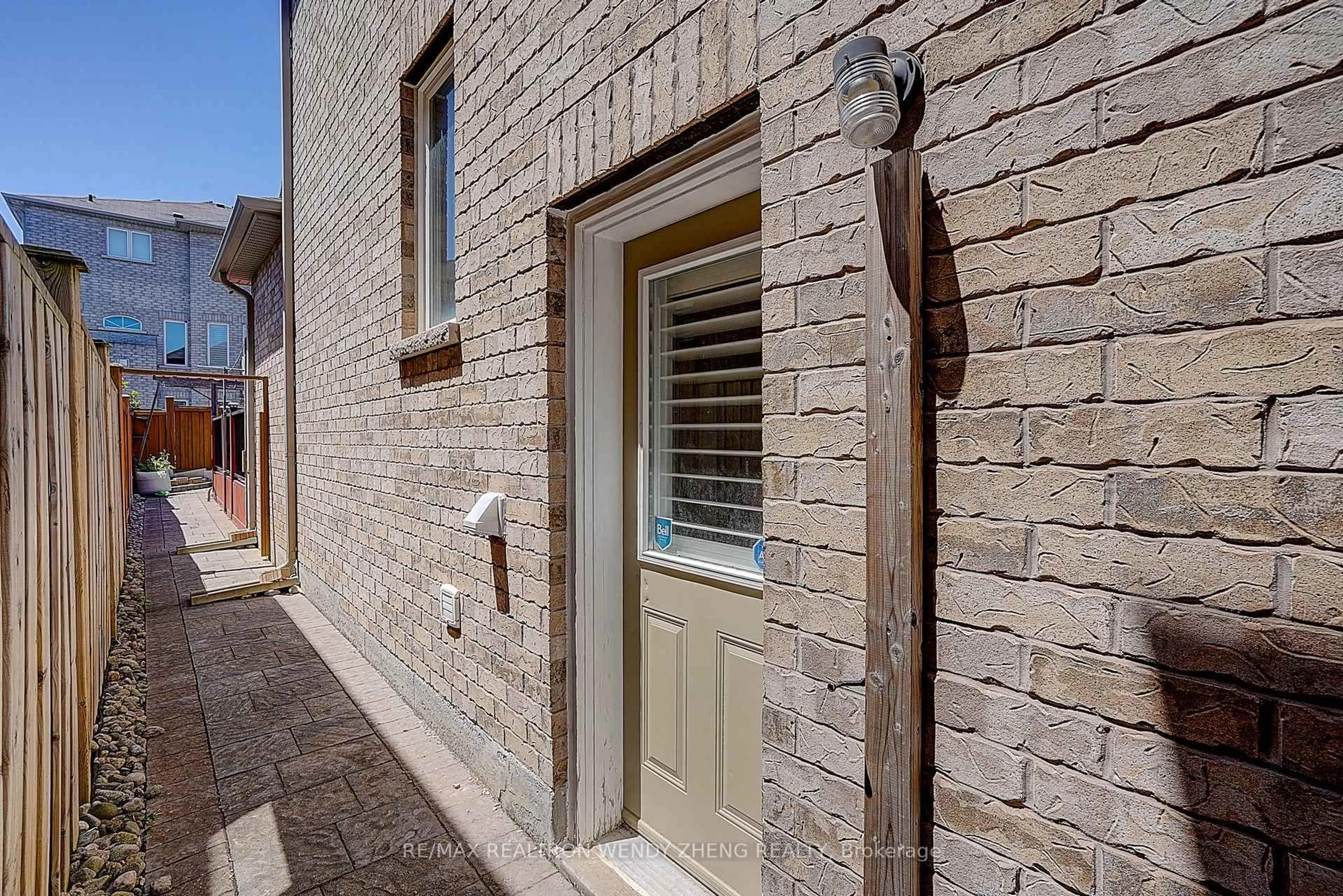 Home with brick exterior material, street for 46 Kentview Cres, Markham Ontario L6B 0L6