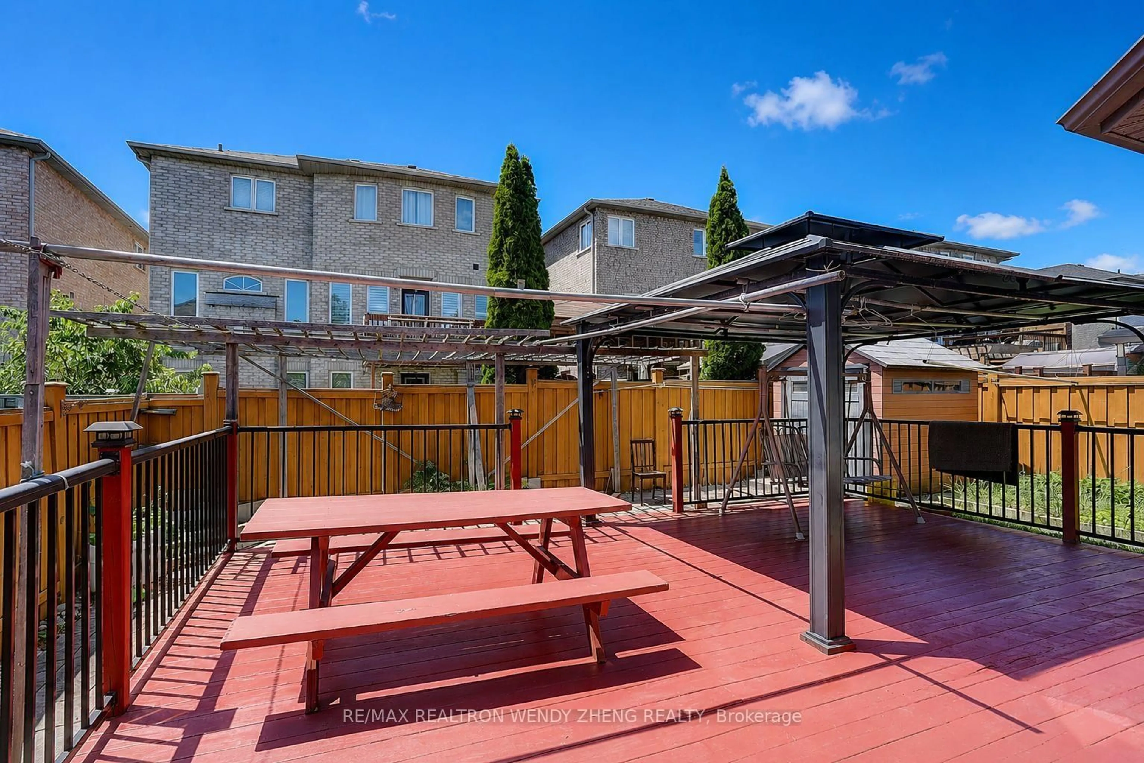 Patio, building for 46 Kentview Cres, Markham Ontario L6B 0L6