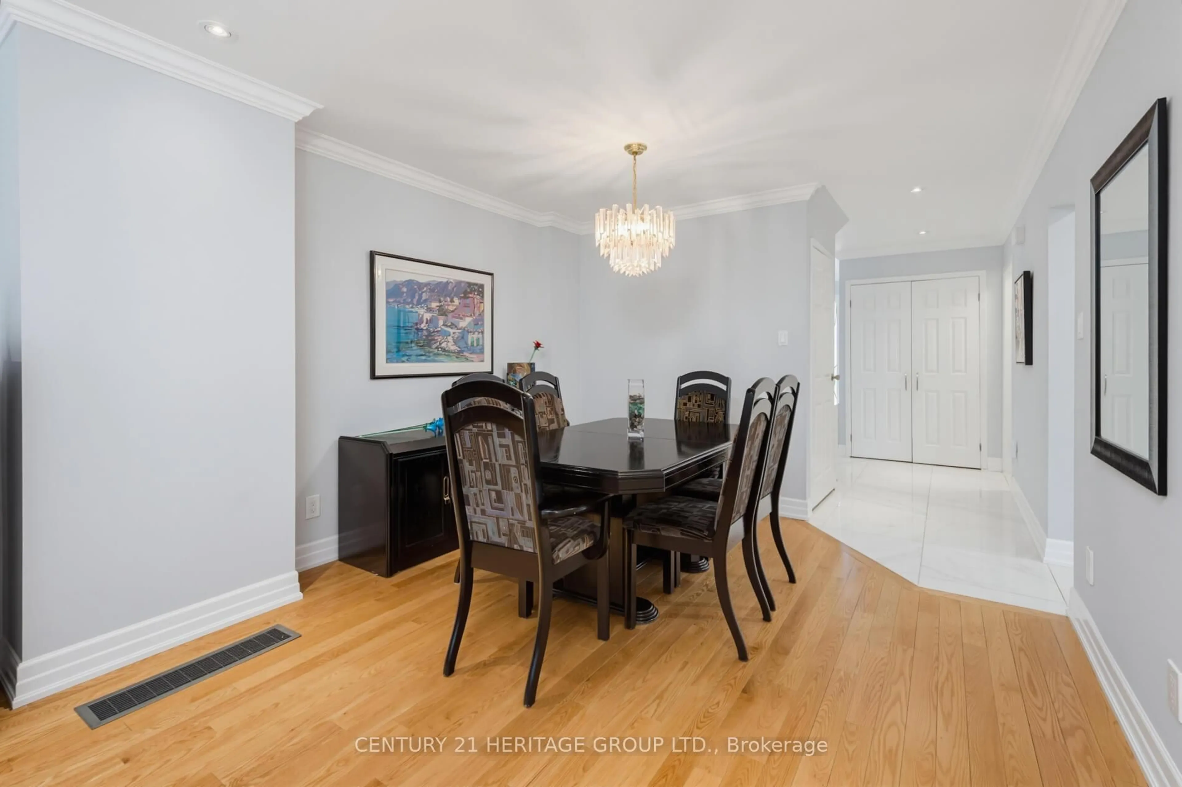 Dining room, wood/laminate floor for 161 Hetherington Cres, Vaughan Ontario L4J 2N1