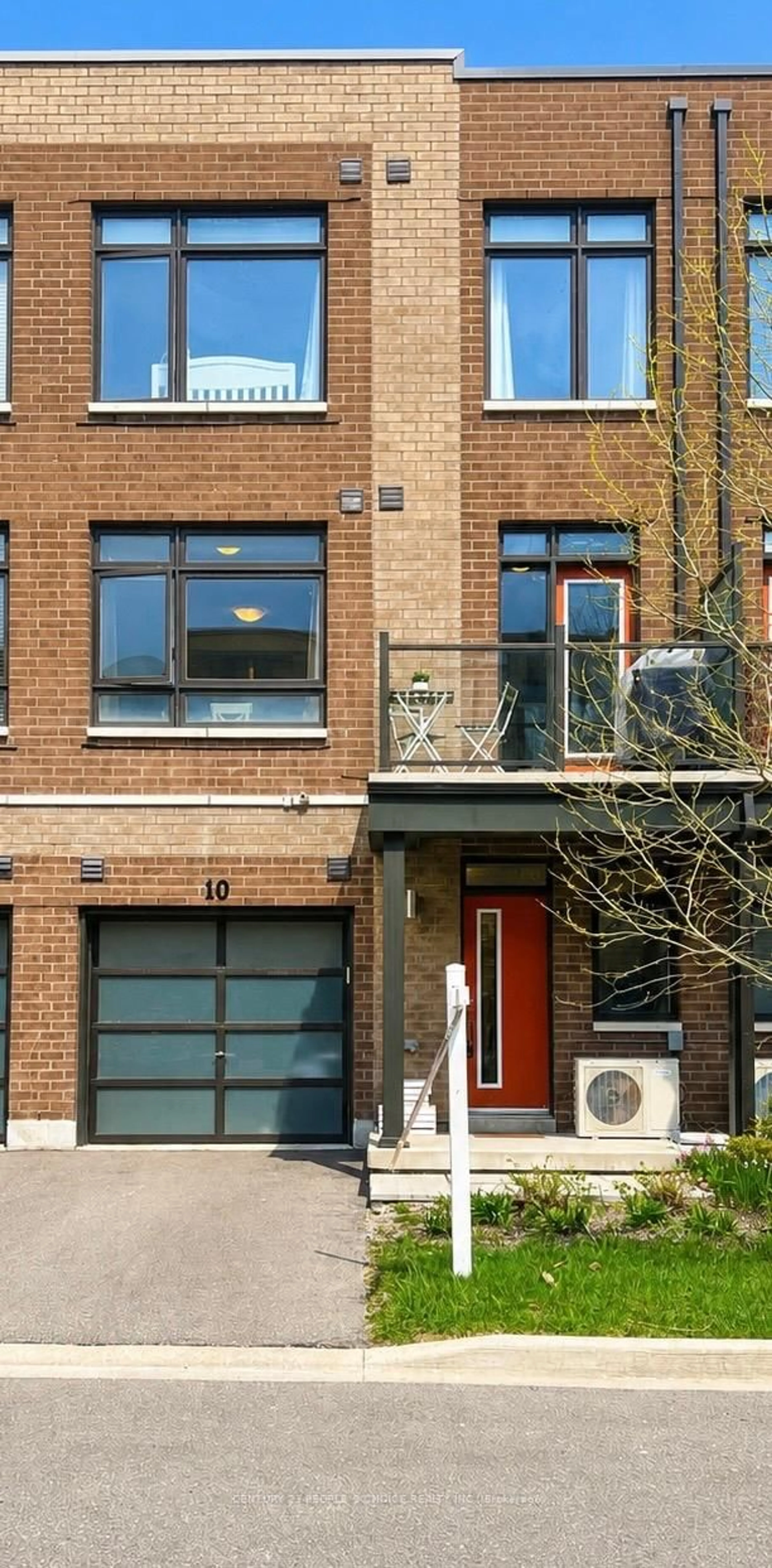 Home with brick exterior material, street for 10 Tauton St, Vaughan Ontario L4L 0M2