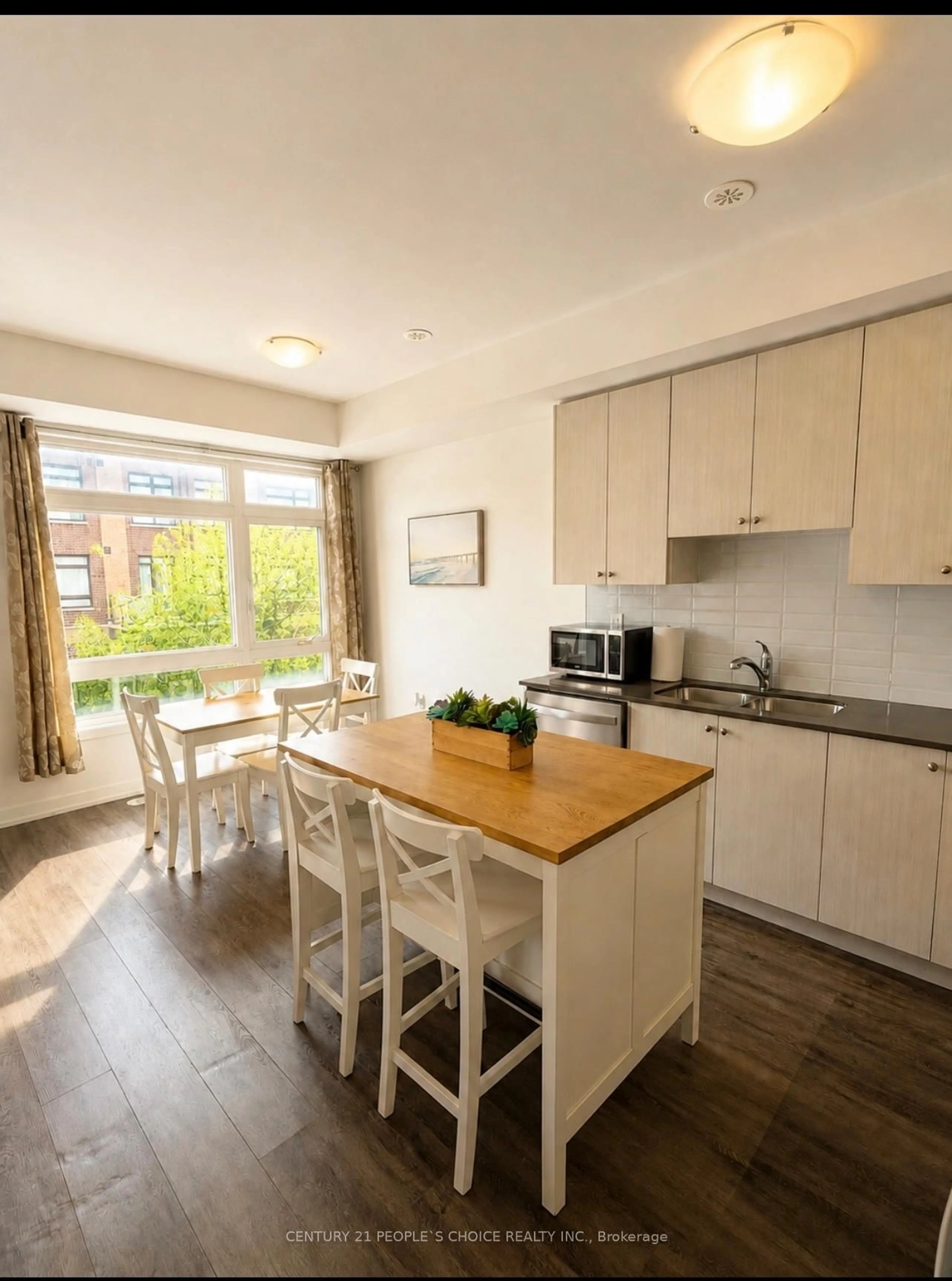 Unknown for 10 Tauton St, Vaughan Ontario L4L 0M2