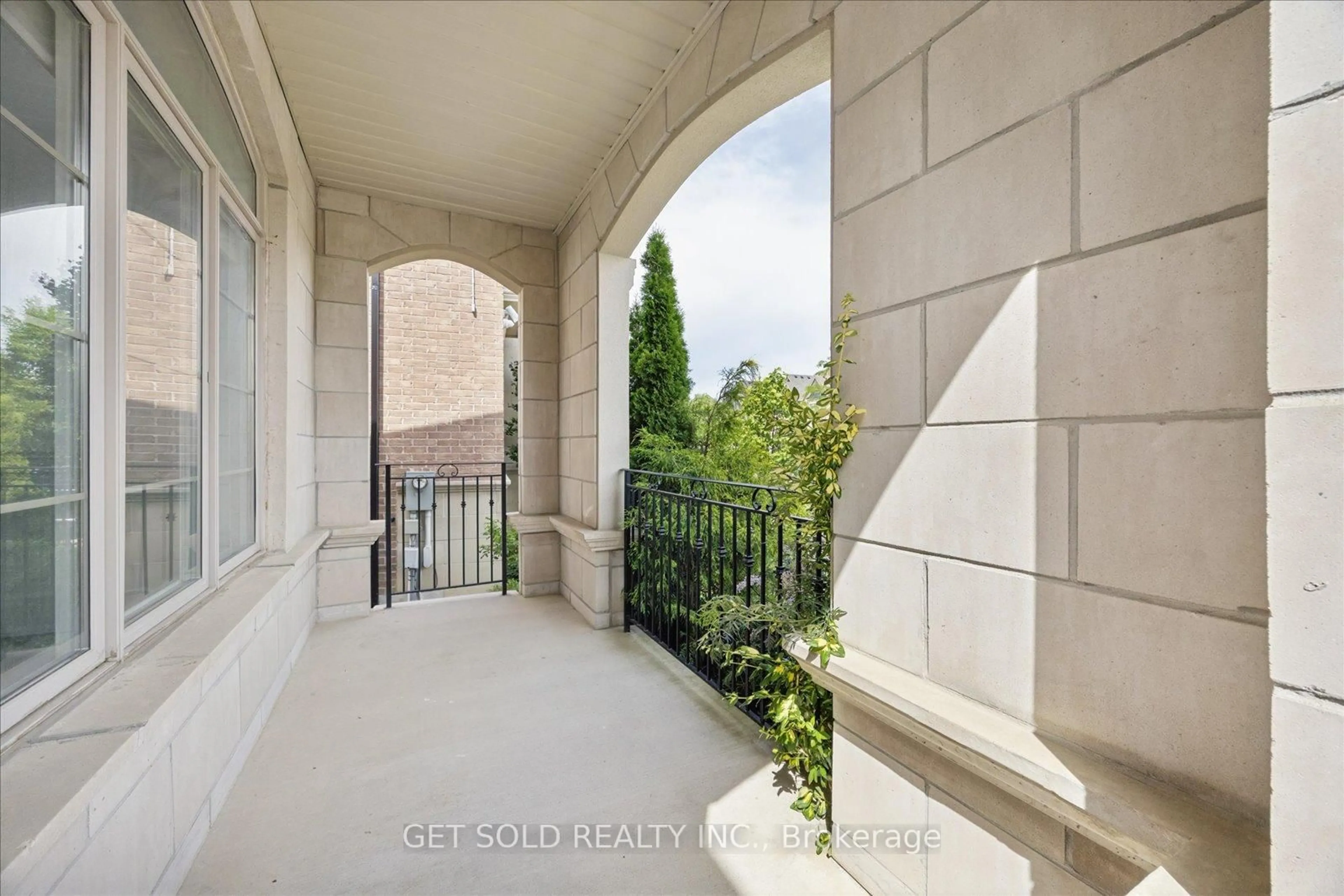 Unknown for 392 Woodgate Pines Dr, Vaughan Ontario L4H 3X4