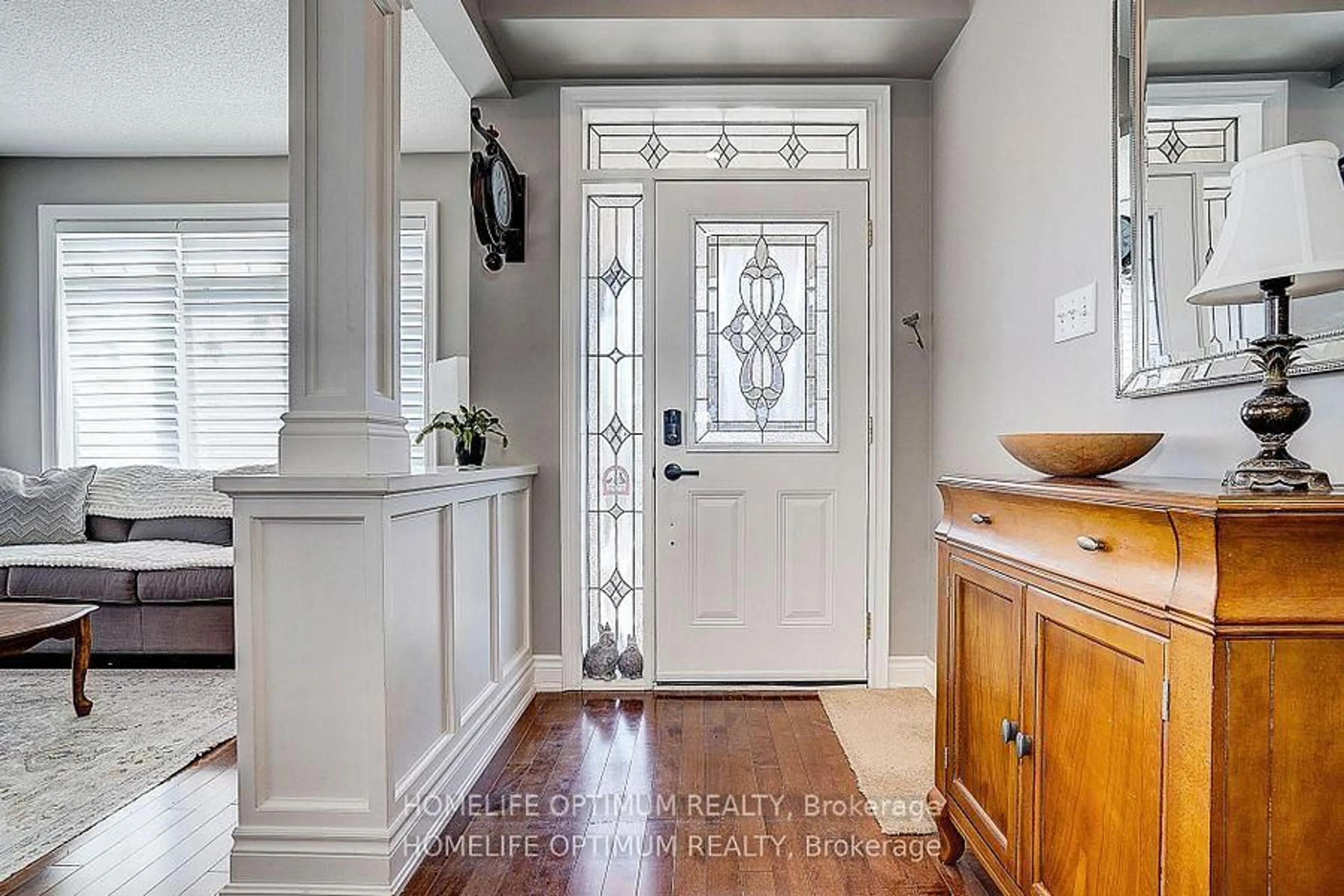 Indoor entryway for 40 Outer Banks Dr, Markham Ontario L6B 0N5